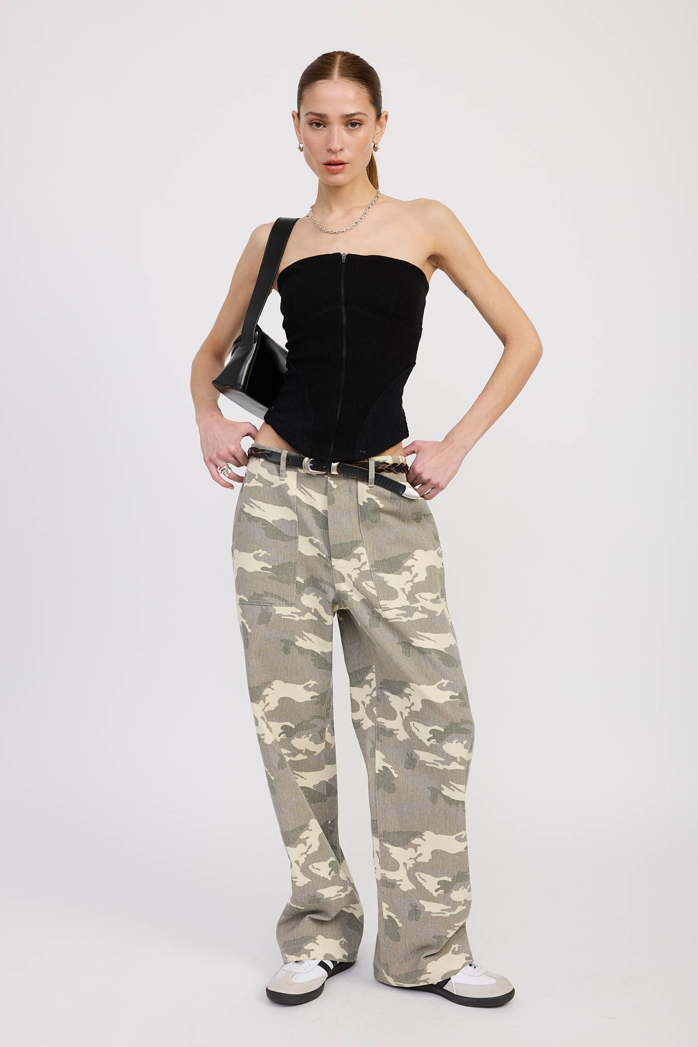 WIDE STRAIGHT LEG CAMO PANTS: LIGHT CAMO / IPG2532P-1