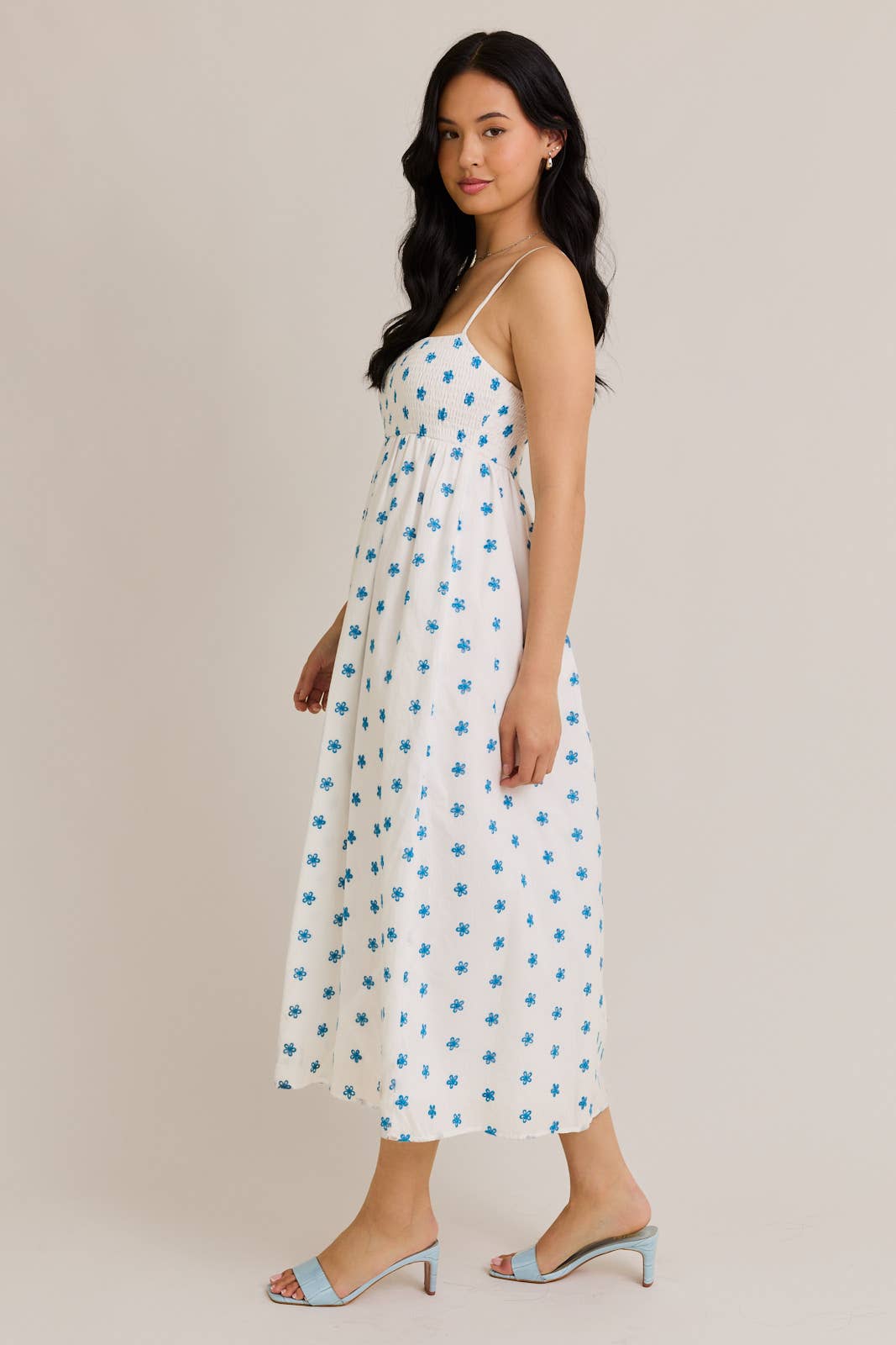 SMOCKED BABY DOLL MAXI DRESS: WHITE-BLUE FLORAL / SD3032