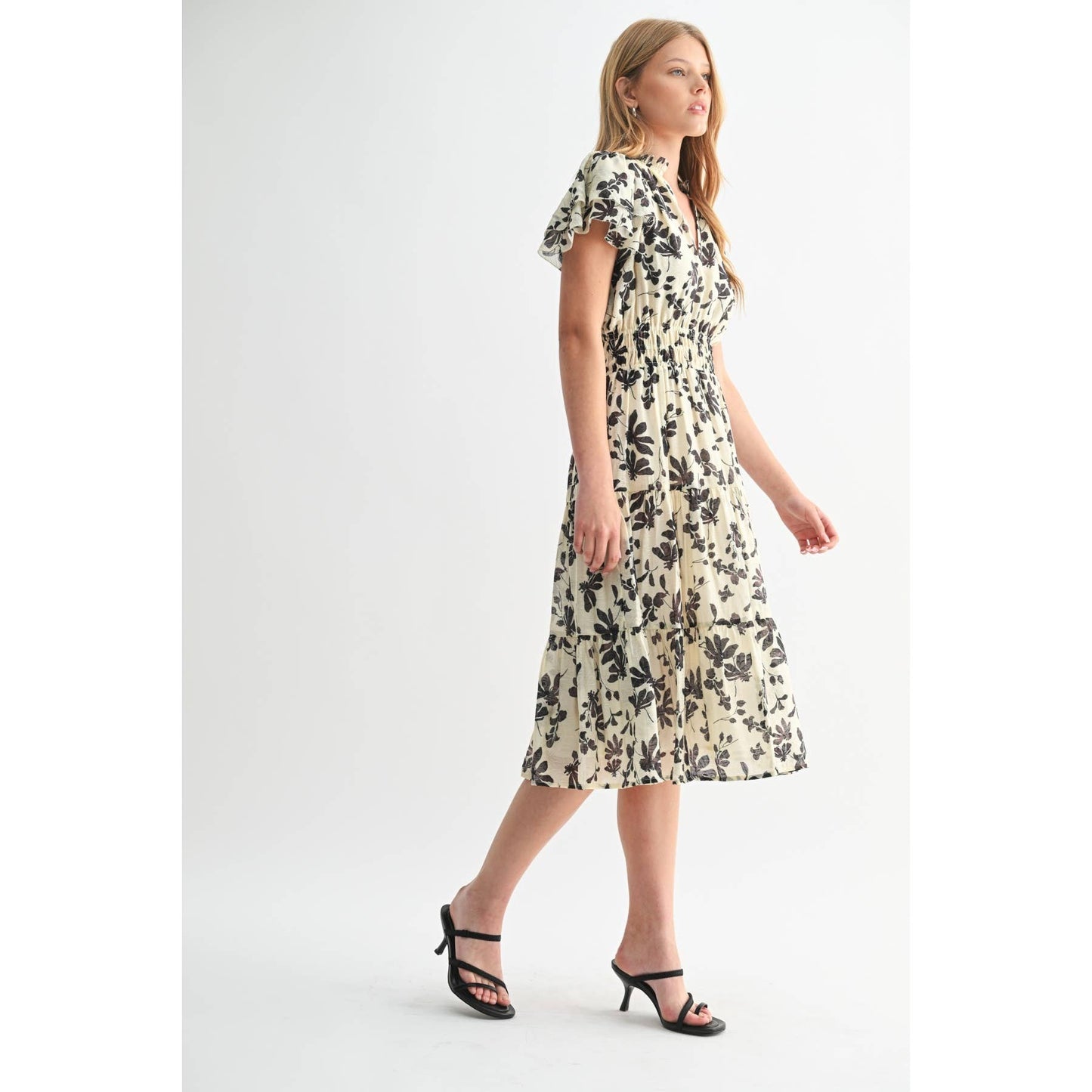 FLOWER PRINT RUFFLE SLEEVE MIDI DRESS: Ivory / FD68025