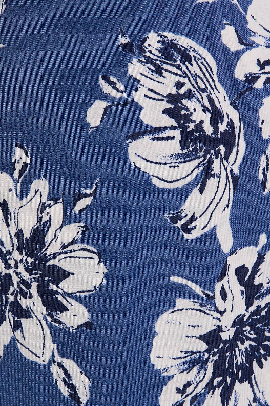 D17992F : BLUE-WHITE FLORAL