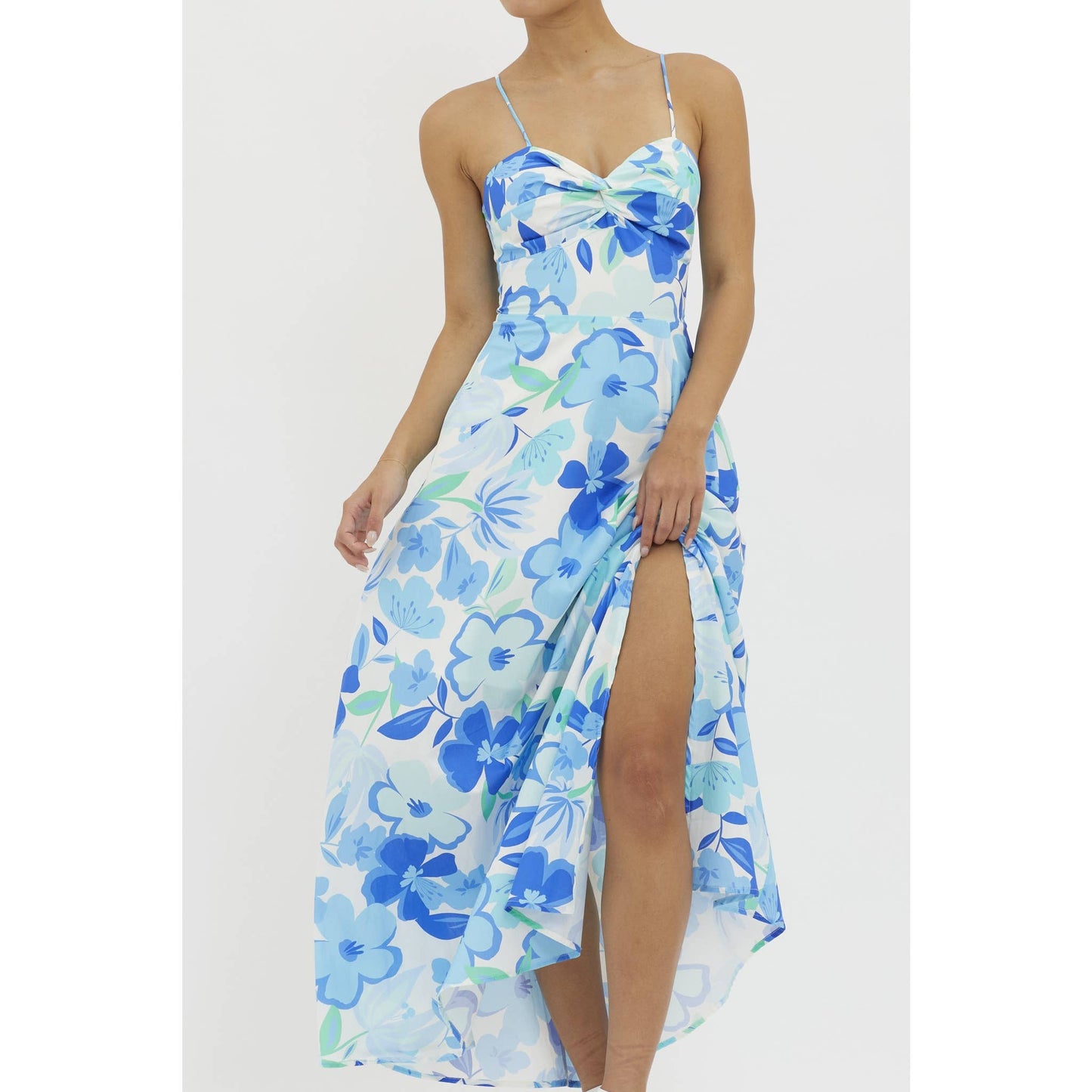 SLEEVELESS FLORAL PRINT FRONT TWIST MAXI DRESS: BLUE / 64349H