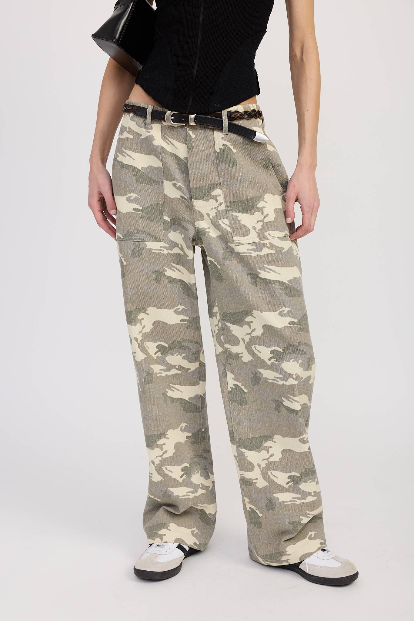 WIDE STRAIGHT LEG CAMO PANTS: LIGHT CAMO / IPG2532P-1