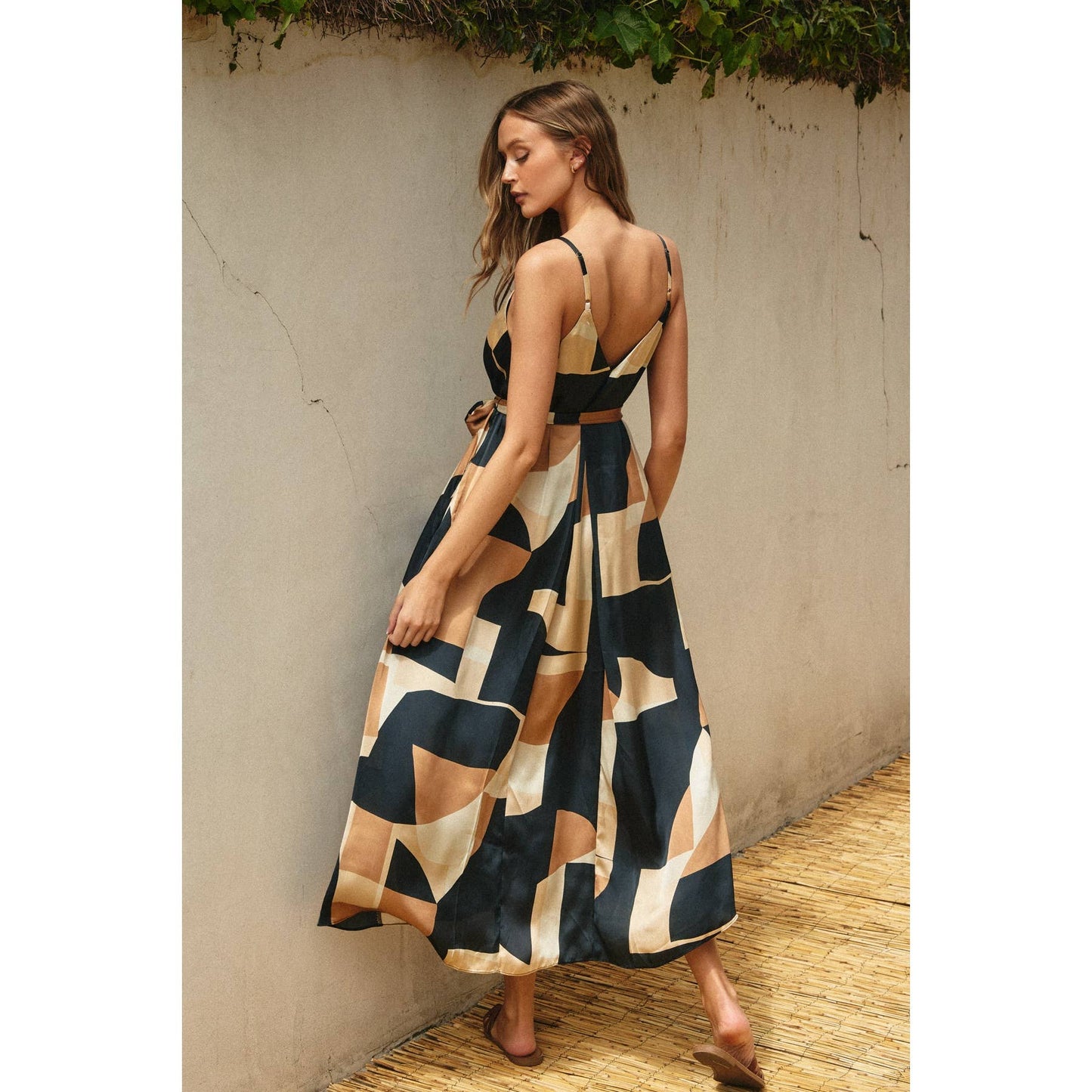 FD11448-P1715 First Class Extra Flared Dress: MIDNIGHT TAUPE