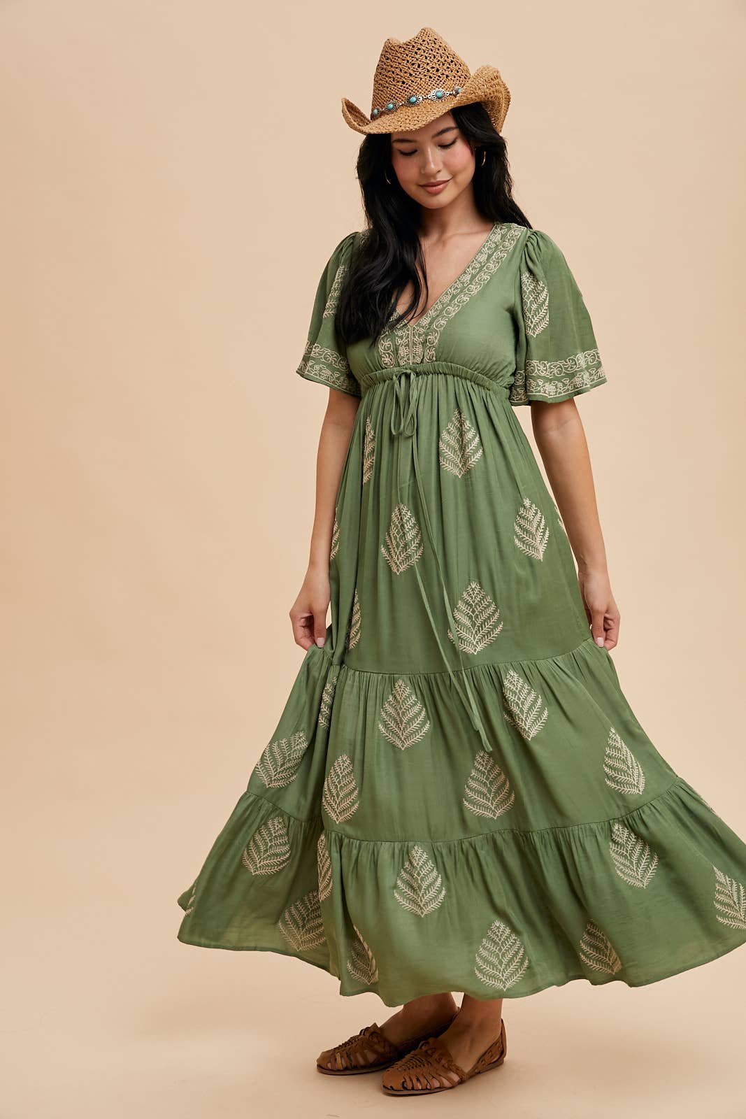 ALL OVER EMBROIDERED MAXI DRESS: OLIVE / ILD5578