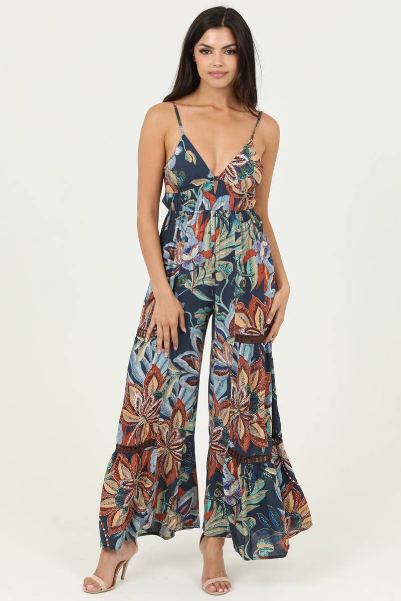 B5A99-FQ60 V NECK OPEN TIE BACK WIDE LEG WITH LACE INSET JUM: IVORY-GREEN