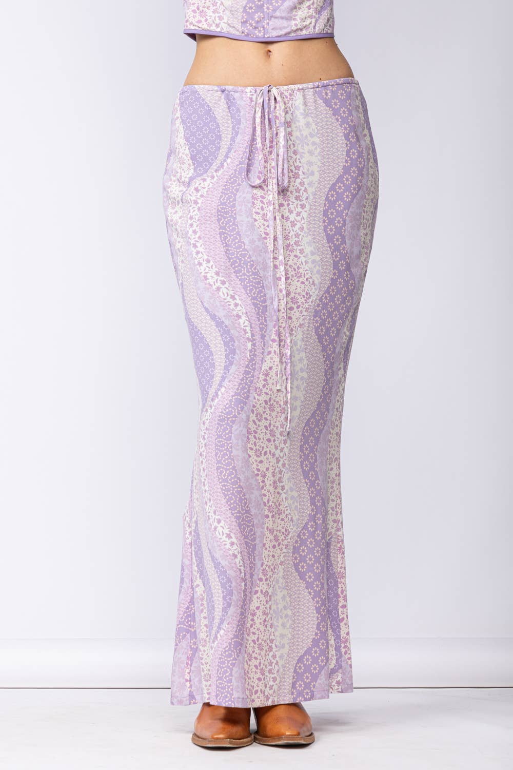 MULTI FLORAL PRINT SLIM FIT-IN SLIT LONG SKIRT: SM-SK40028B / My Darling Purple