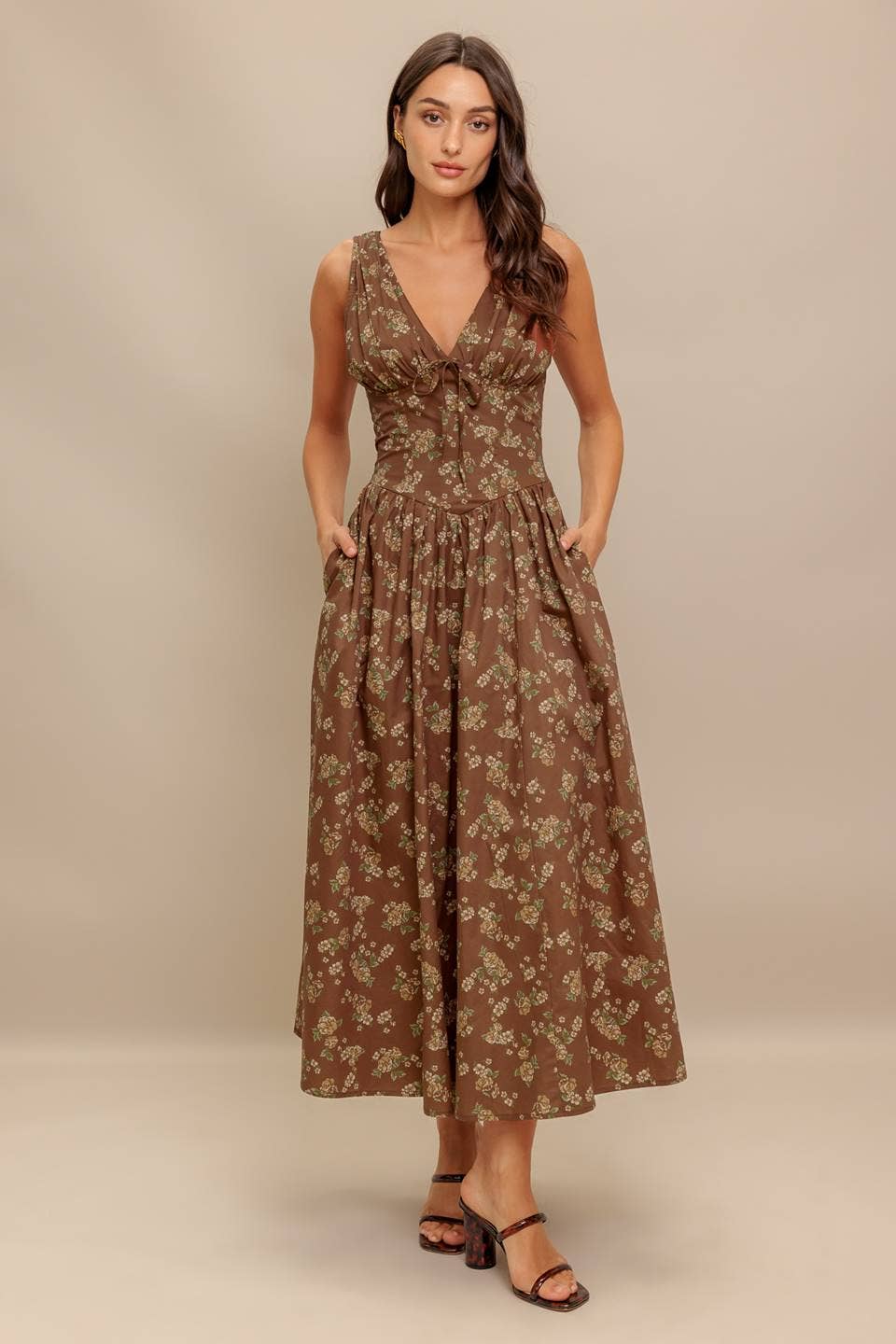 brown floral midi dress A printed woven midi dress