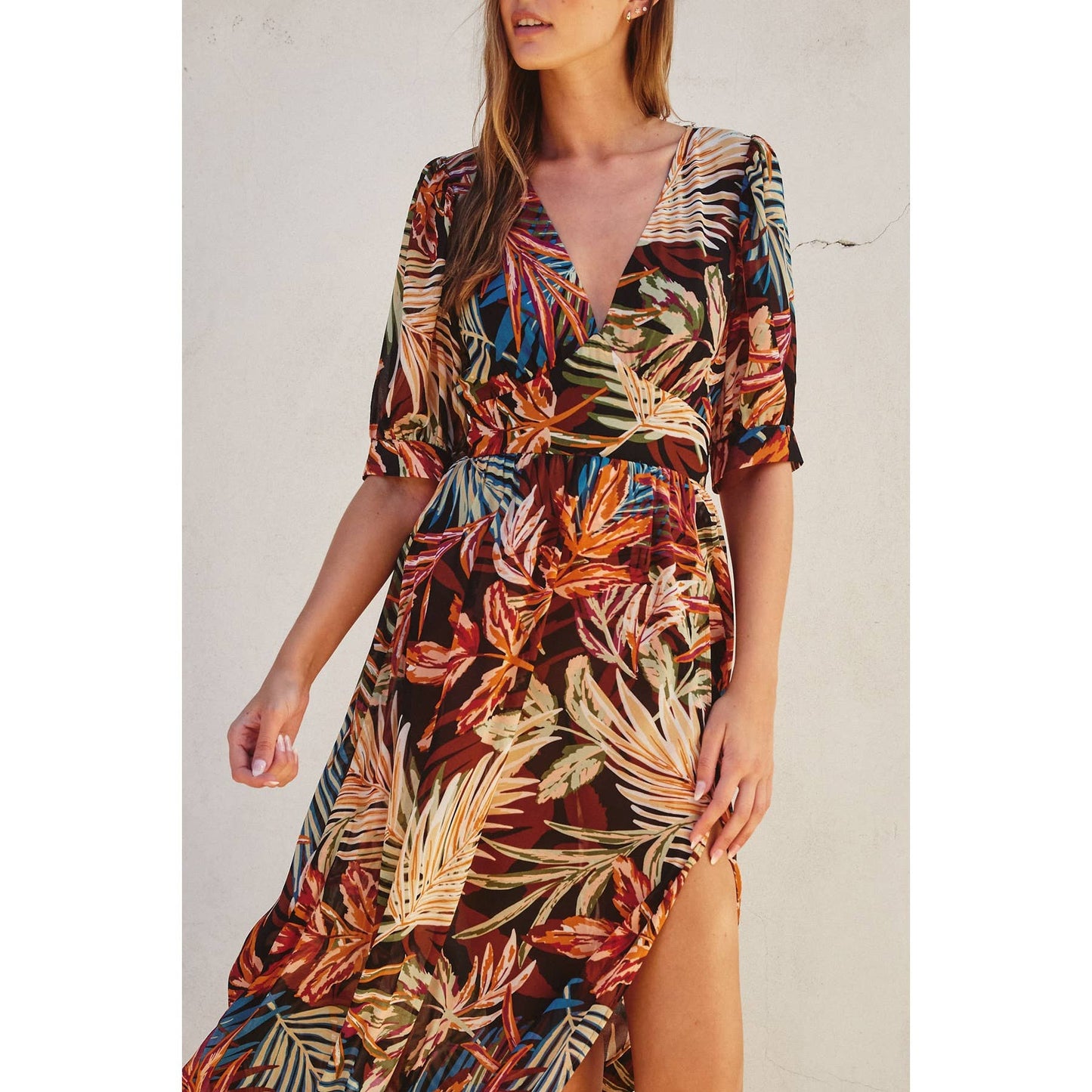 Sunset Beach Surplice Slit Maxi Dress: VINTAGE PALMS / FD11629-P828_2