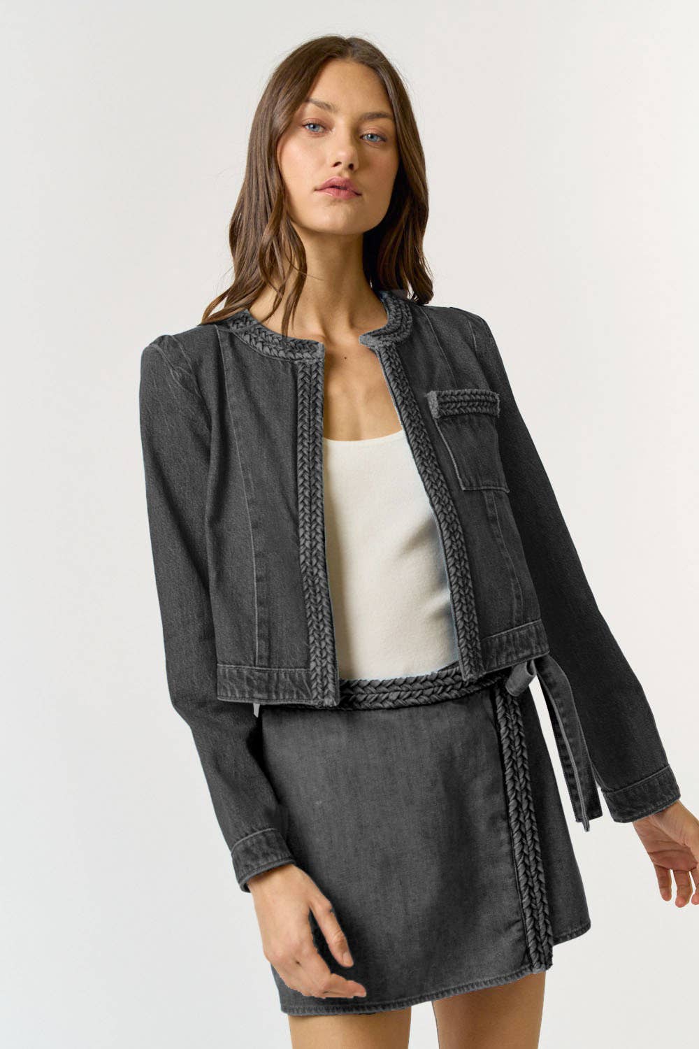 ILP4006-1 BRAIDED DENIM WAIST TIE WRAPPED SKORT: CHARCOAL