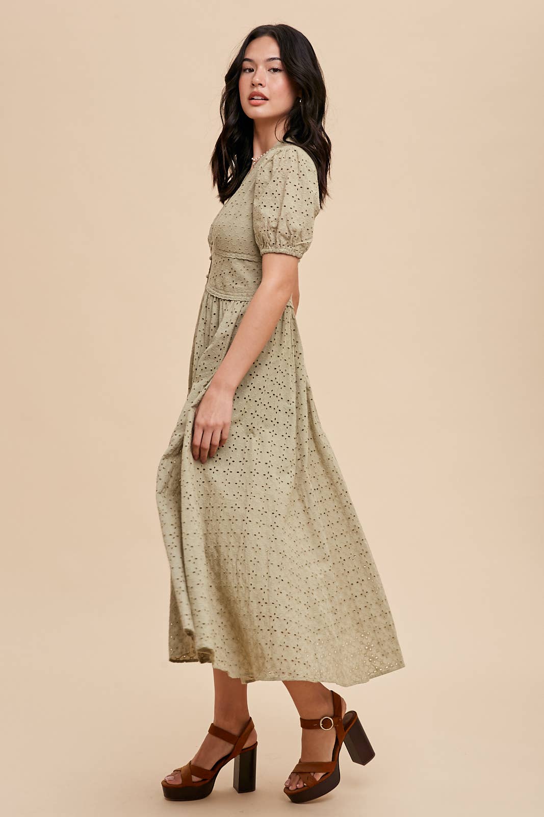 COTTON EYELET BUTTON DOWN DRESS: LEMON WATER / ILD5399