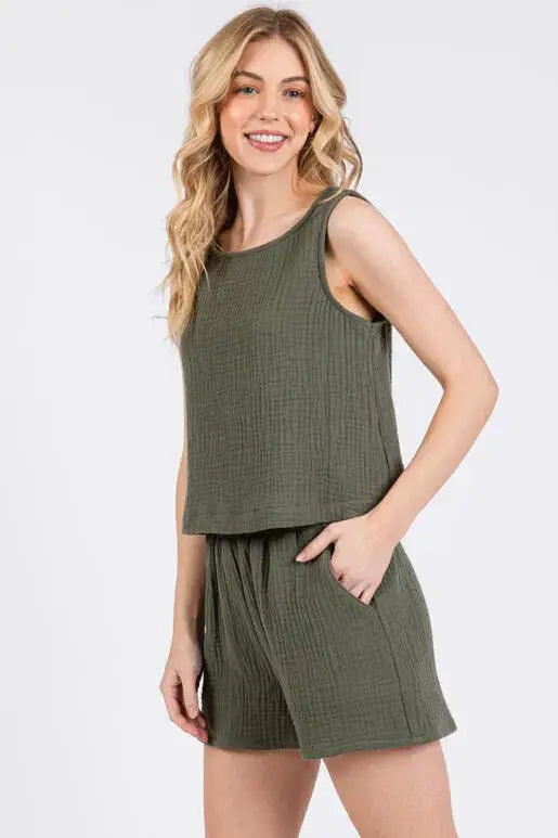 Cotton Gauze Round Neck Sleeveless Top - NT31273A: Black