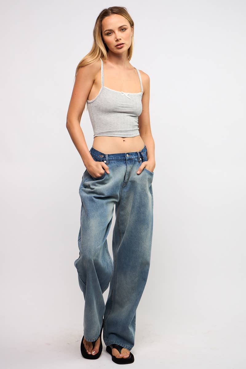 SLEEVELESS POINT RIBBON SLIM-FIT CAMI CROP TOP: SM-T10317A / White