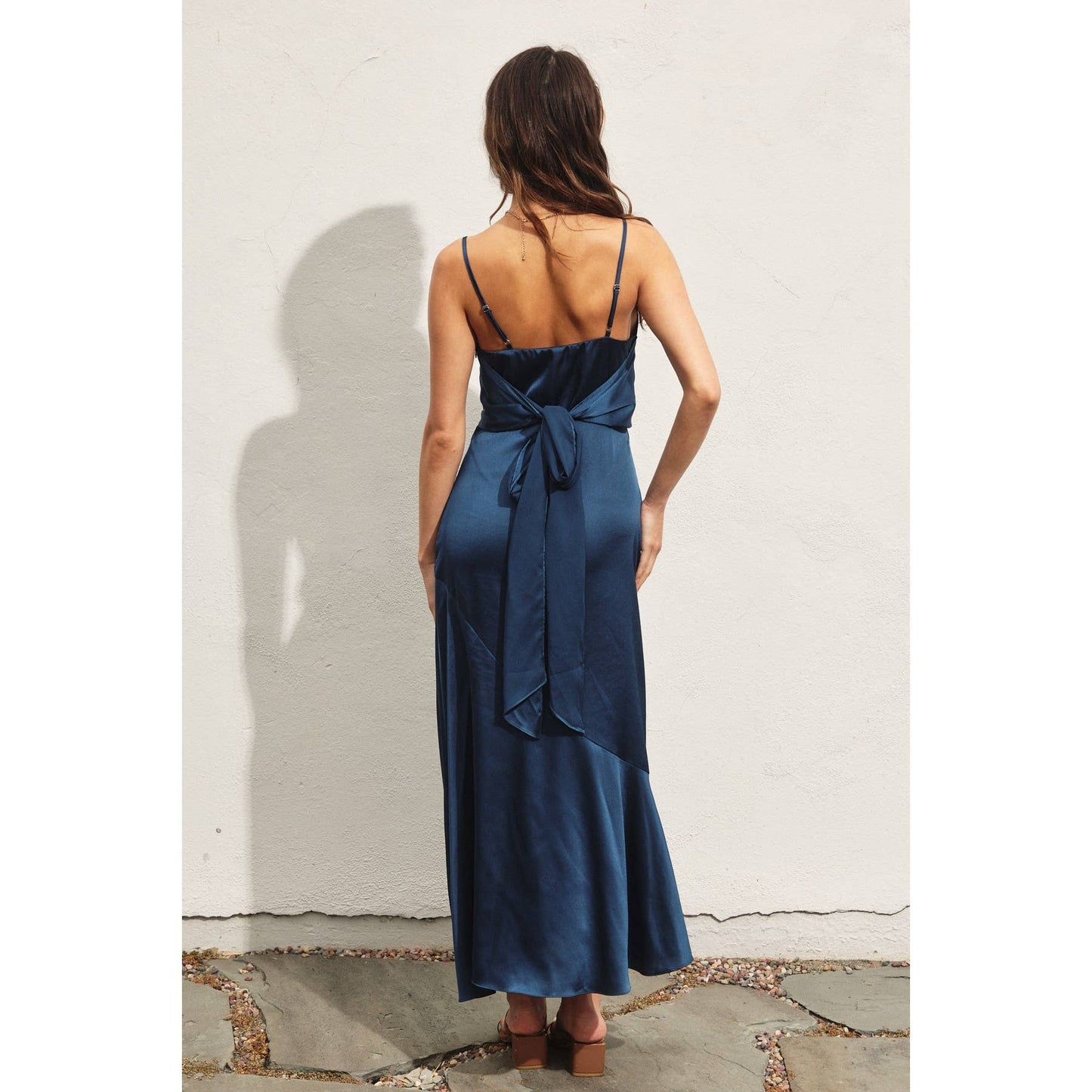 Satin Tie-Back Slit Midi Dress: SANGRIA / FD4571_1