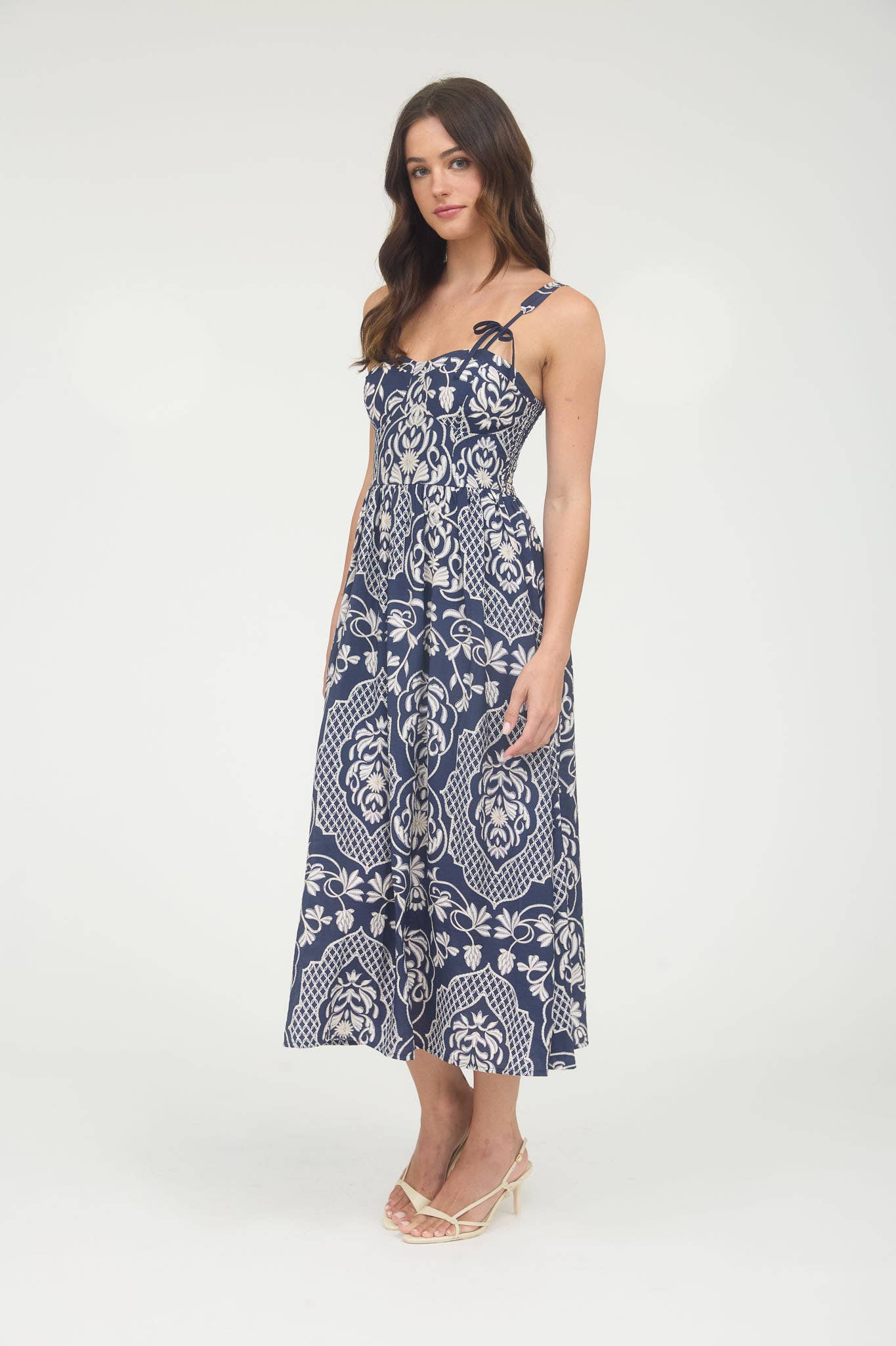 FLORAL DAMASK BOW DETAIL SLEEVELESS MIDI DRESS: DARK MAUVE CR2647