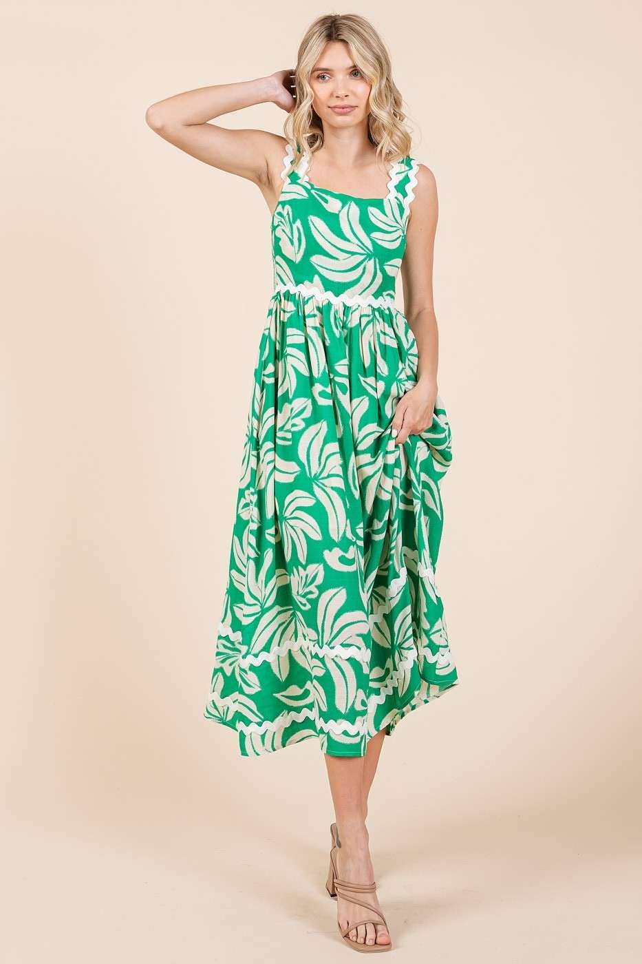 TROPICAL LEAF PRINT WAVY SLEEVELESS MIDI DRESS: FUCHSIA / M43303