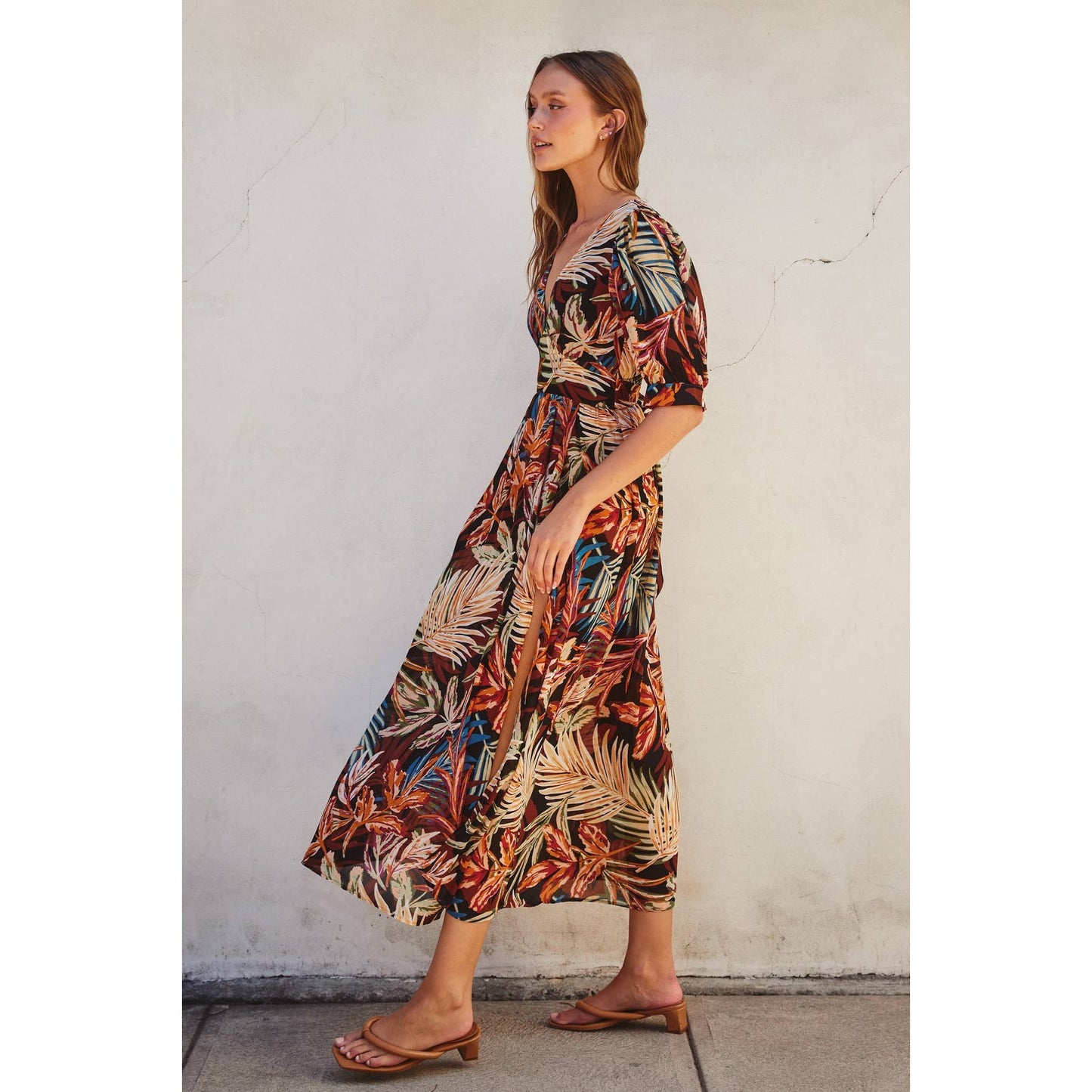 Sunset Beach Surplice Slit Maxi Dress: VINTAGE PALMS / FD11629-P828_2