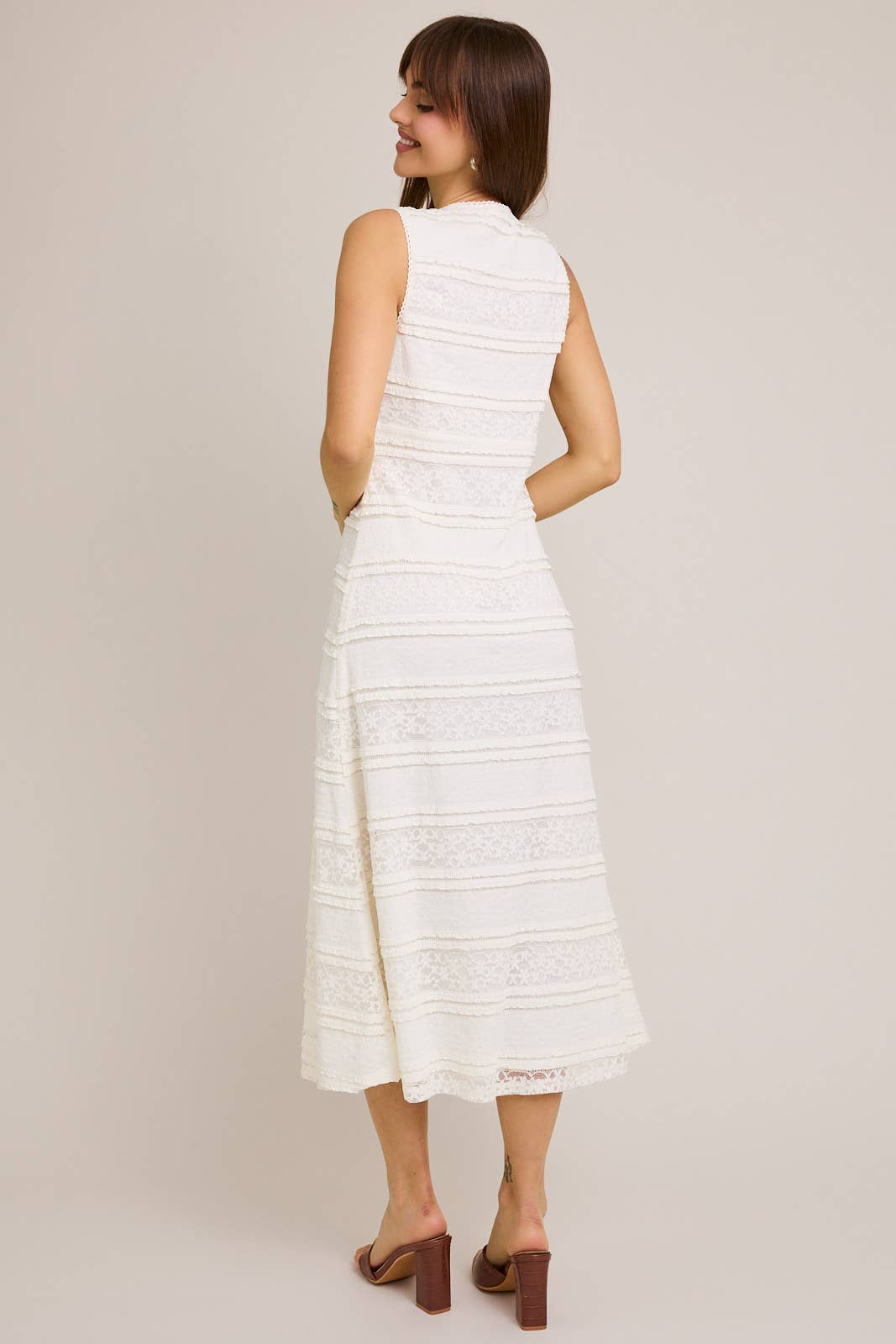 V-NECK SLEEVELESS MIDI DRESS: IVORY / SD2996