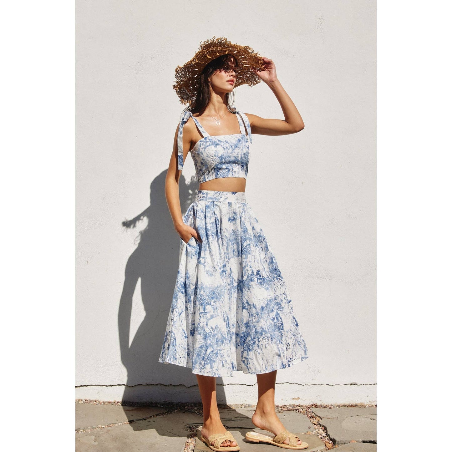 Coastline Tie shoulder Crop Top: PORCELAIN / FT12652-P1897