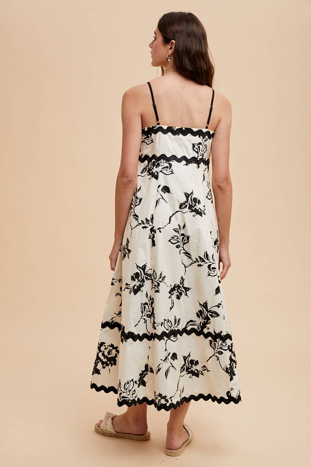 COTTON FLORAL RIC RAC DRESS: CREME BLACK / ILD6283