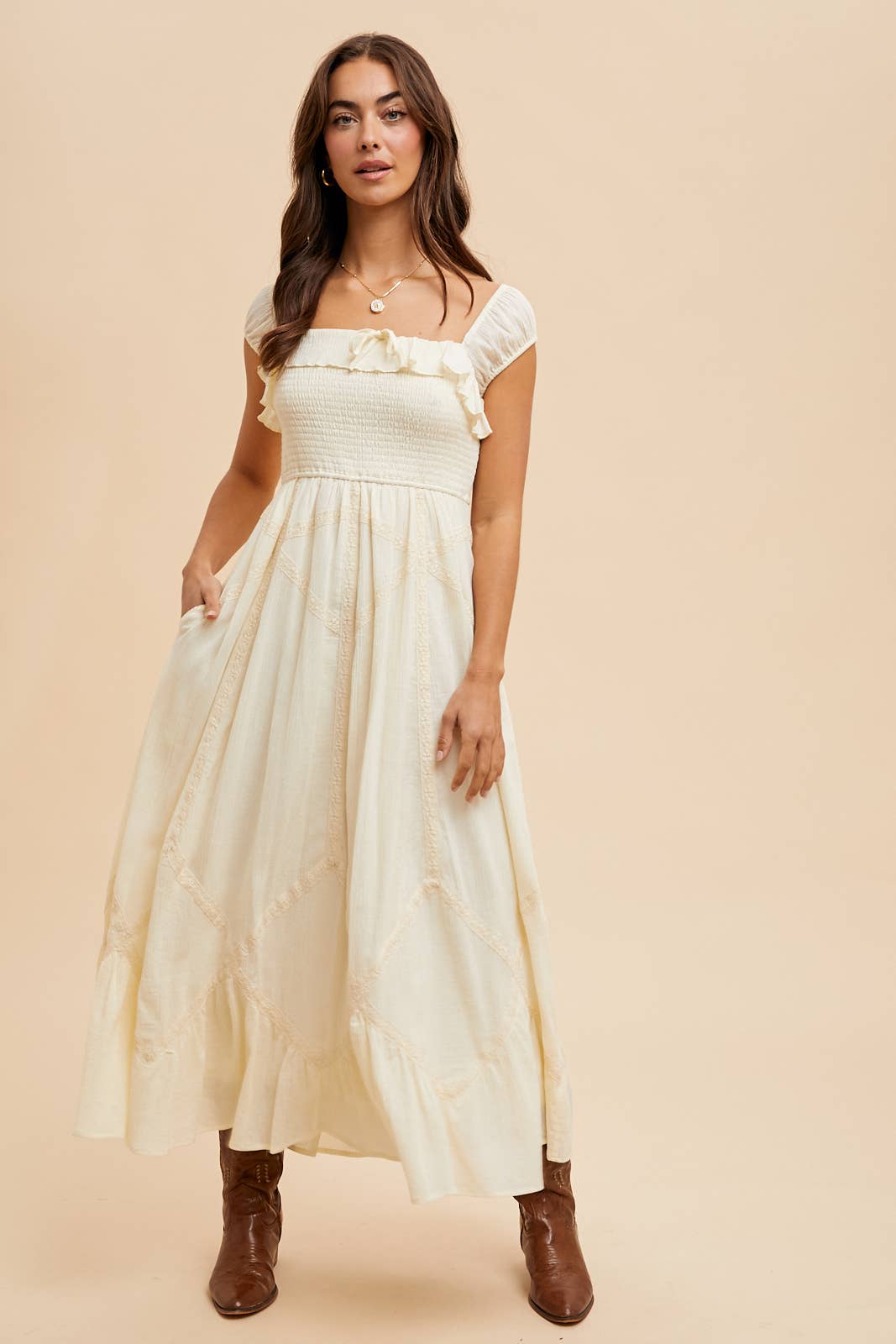 SMOCKED MAXI WITH LACE TRIM DETAIL: SAGE / ILD6126