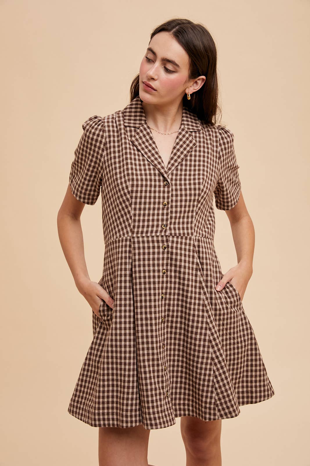 BUFFALO CHECK LAPEL MINI DRESS: MOCHA MOUSSE / ILD6403