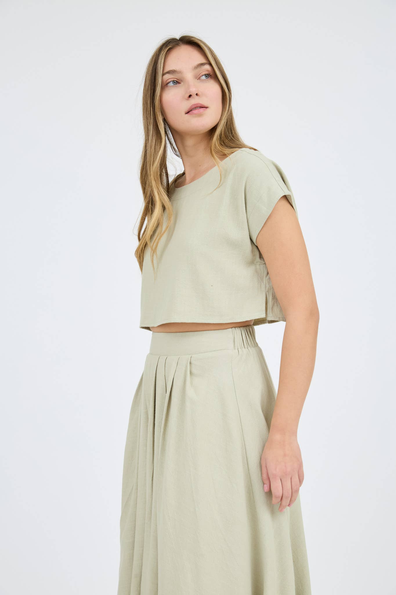 B5SX1033-T BOXY LINEN BLOUSE: LIGHT TAN