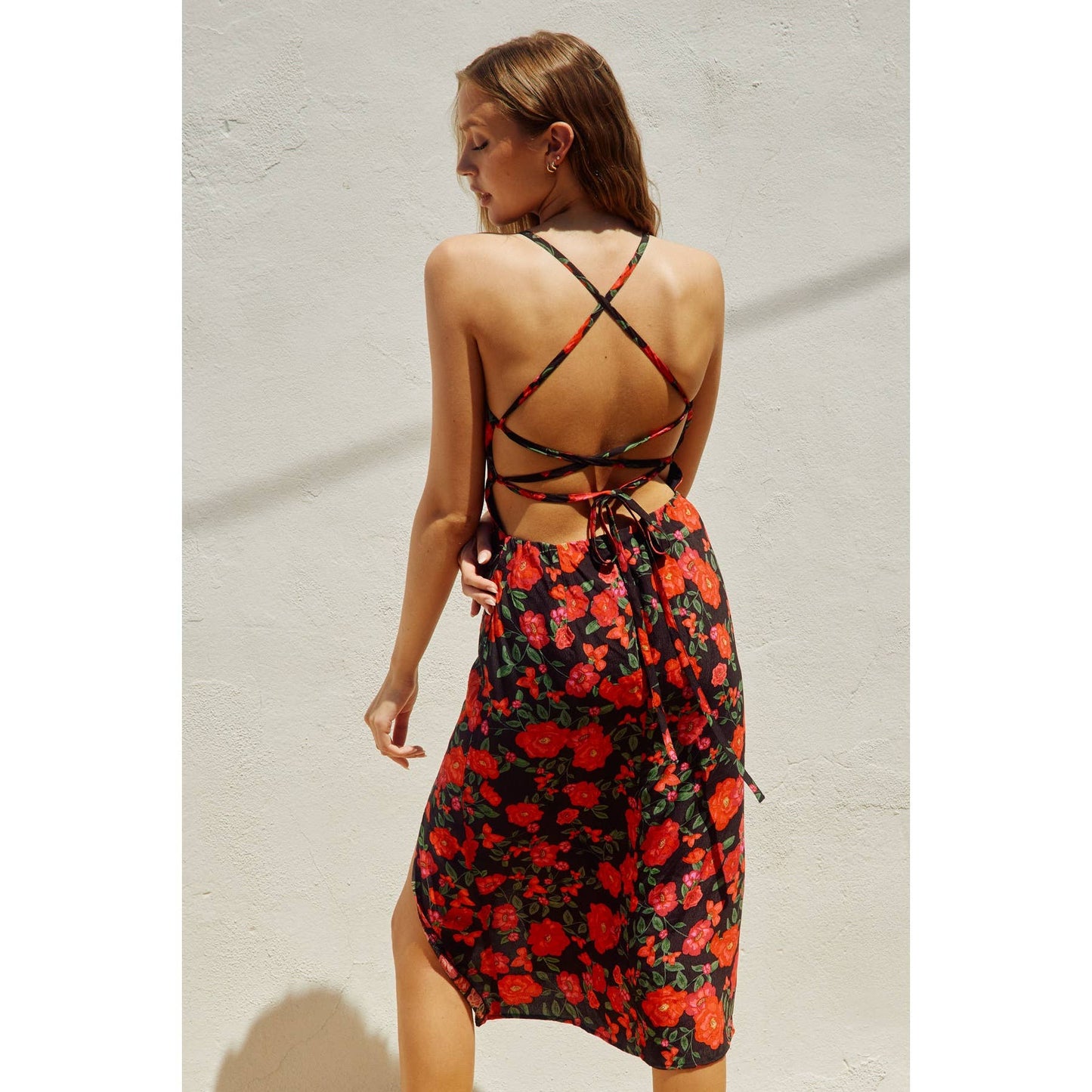 FD10227-P1626 Hearts On Fire Tie Back Midi Dress: NIGHTFALL CAMELLIA