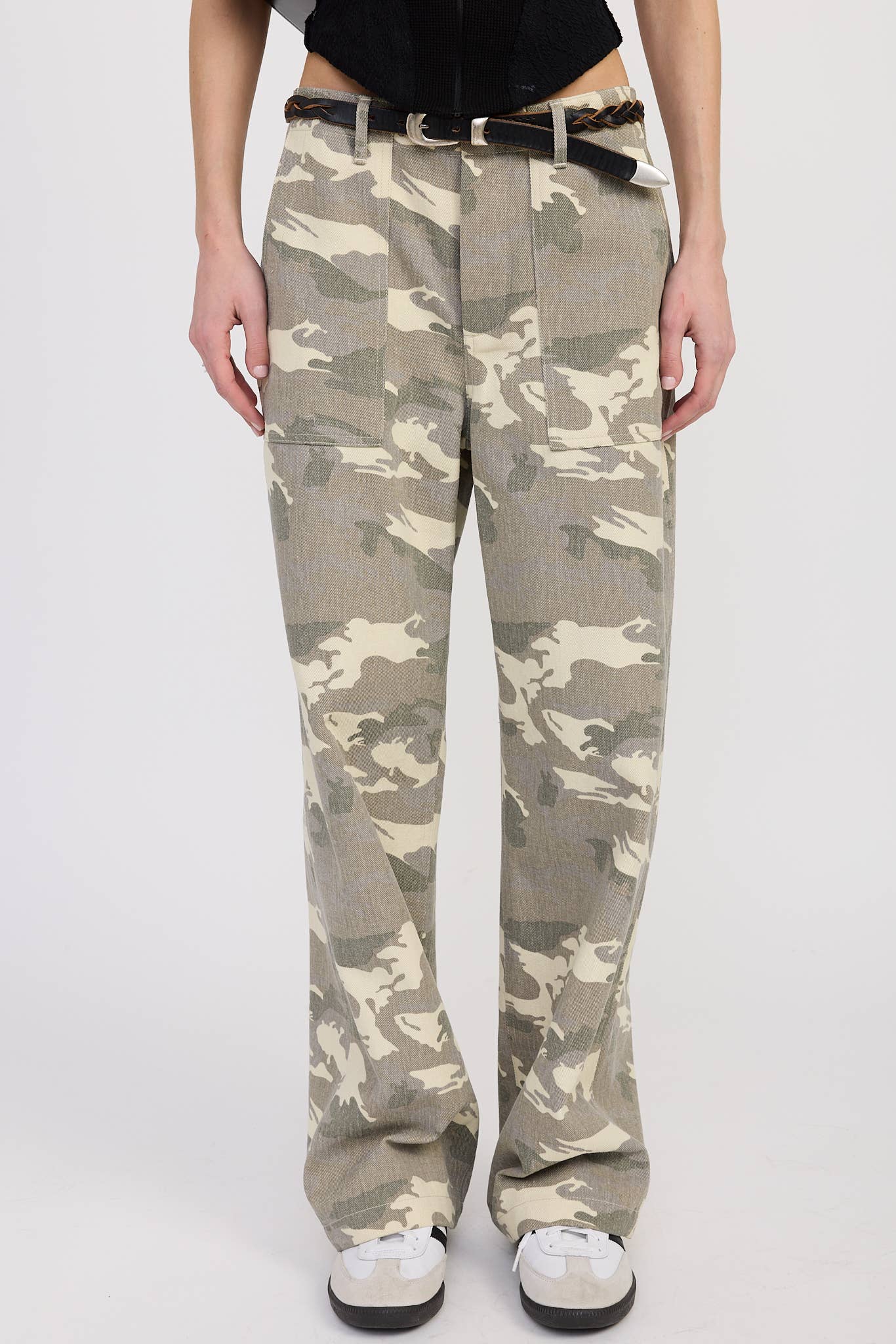 WIDE STRAIGHT LEG CAMO PANTS: LIGHT CAMO / IPG2532P-1