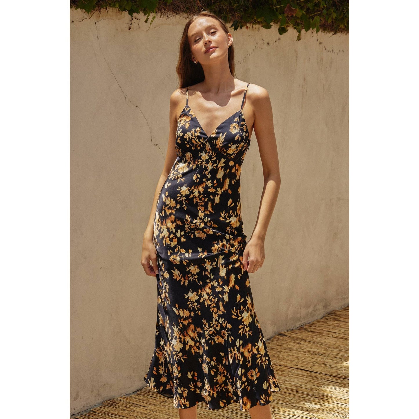 FD12159-P1709 It Depends Chevron Seam Opan Back Dress: MIDNIGHT GLOW