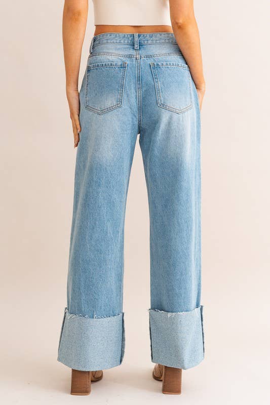 High Waisted Wide Leg Cuffed Jeans: Lt Denim / IP3143