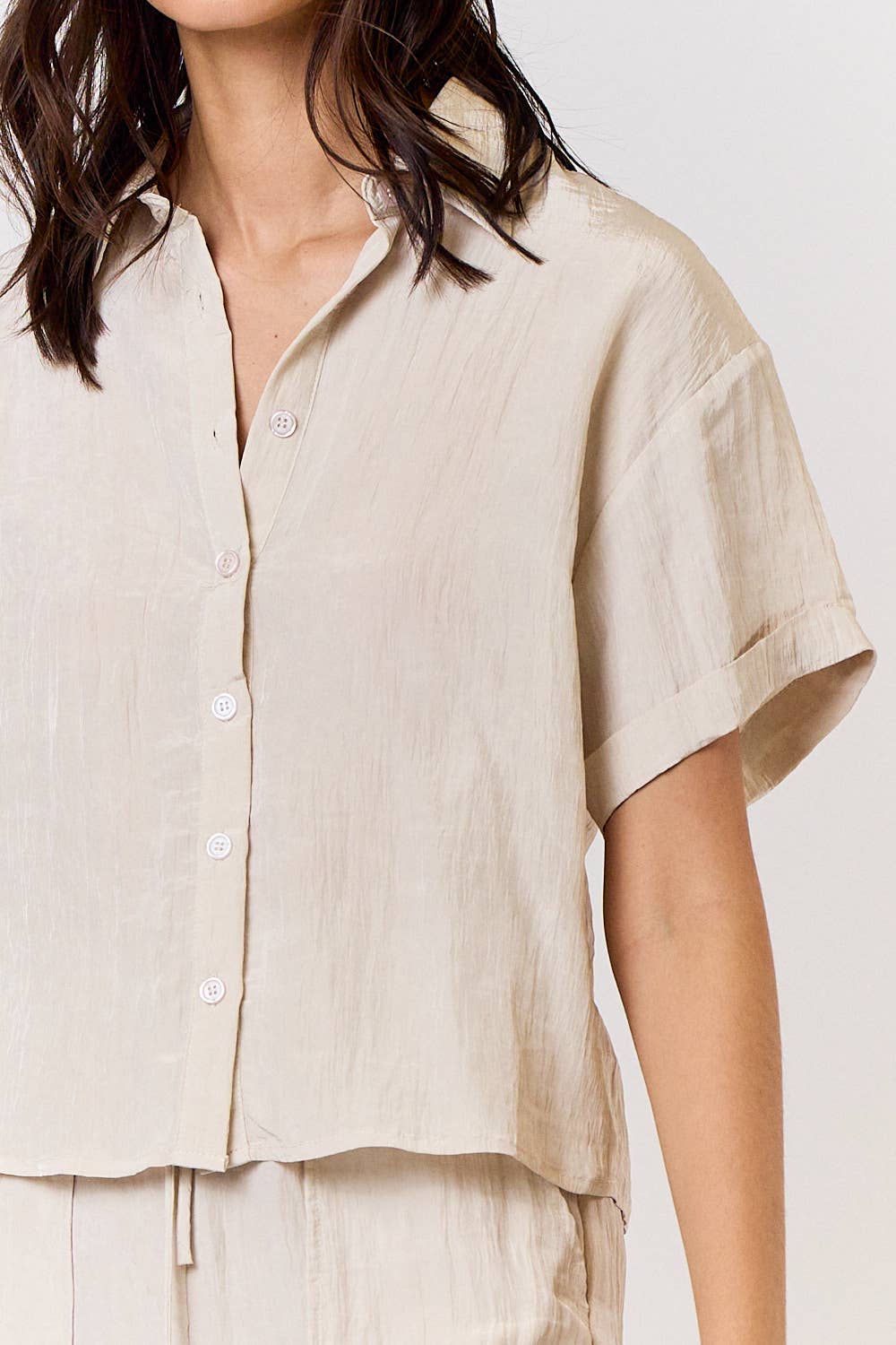 ILT3645 ROLL UP SLEEVE BUTTON UP SHIRTS: CREAM