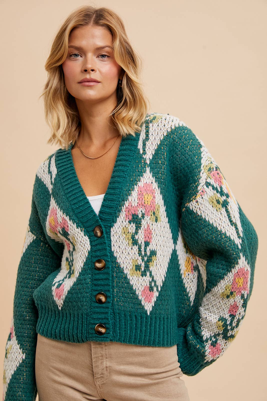 CROPPED CHUNKY FLORAL CARDIGAN: TAUPE / ILS8908