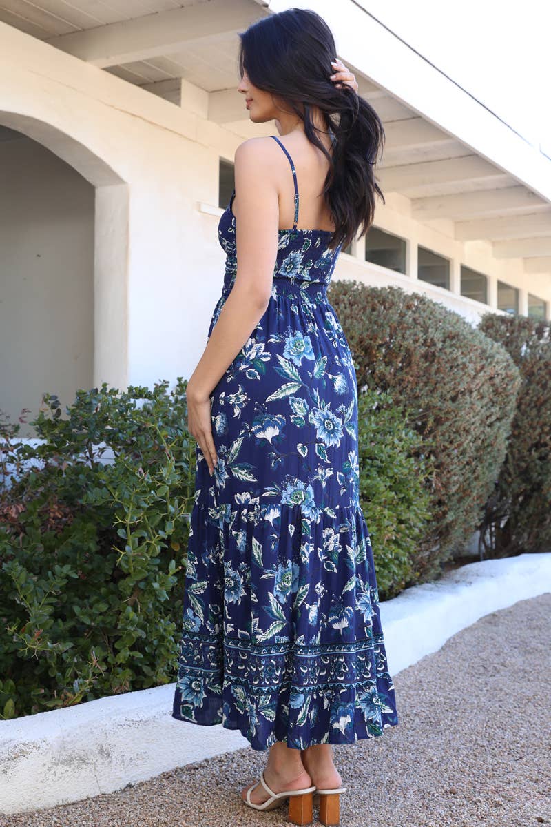 F4F50-A730 V NECK TWIST FRONT TIERED MAXI DRESS