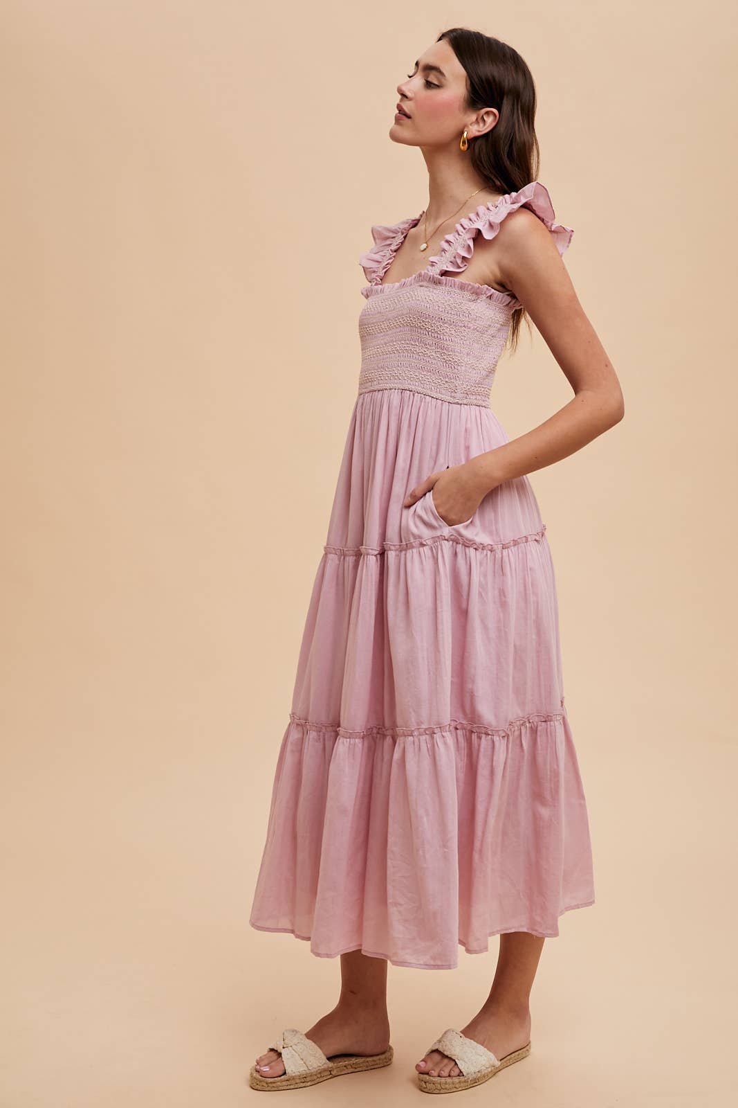 CONTRAST STITCHED SMOCKED MAXI DRESS: AIRY BLUE / ILD6242