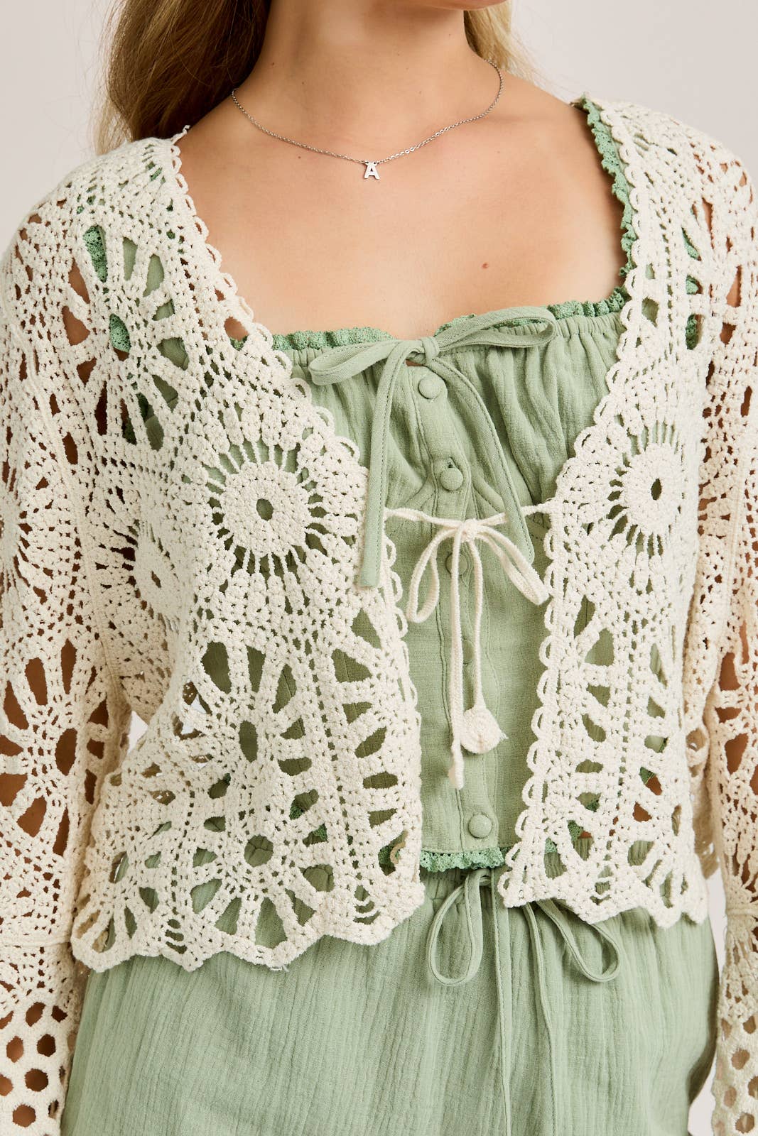 LONG SLEEVE CROCHET FRONT TIE OPEN TOP: CREAM / LWT0099