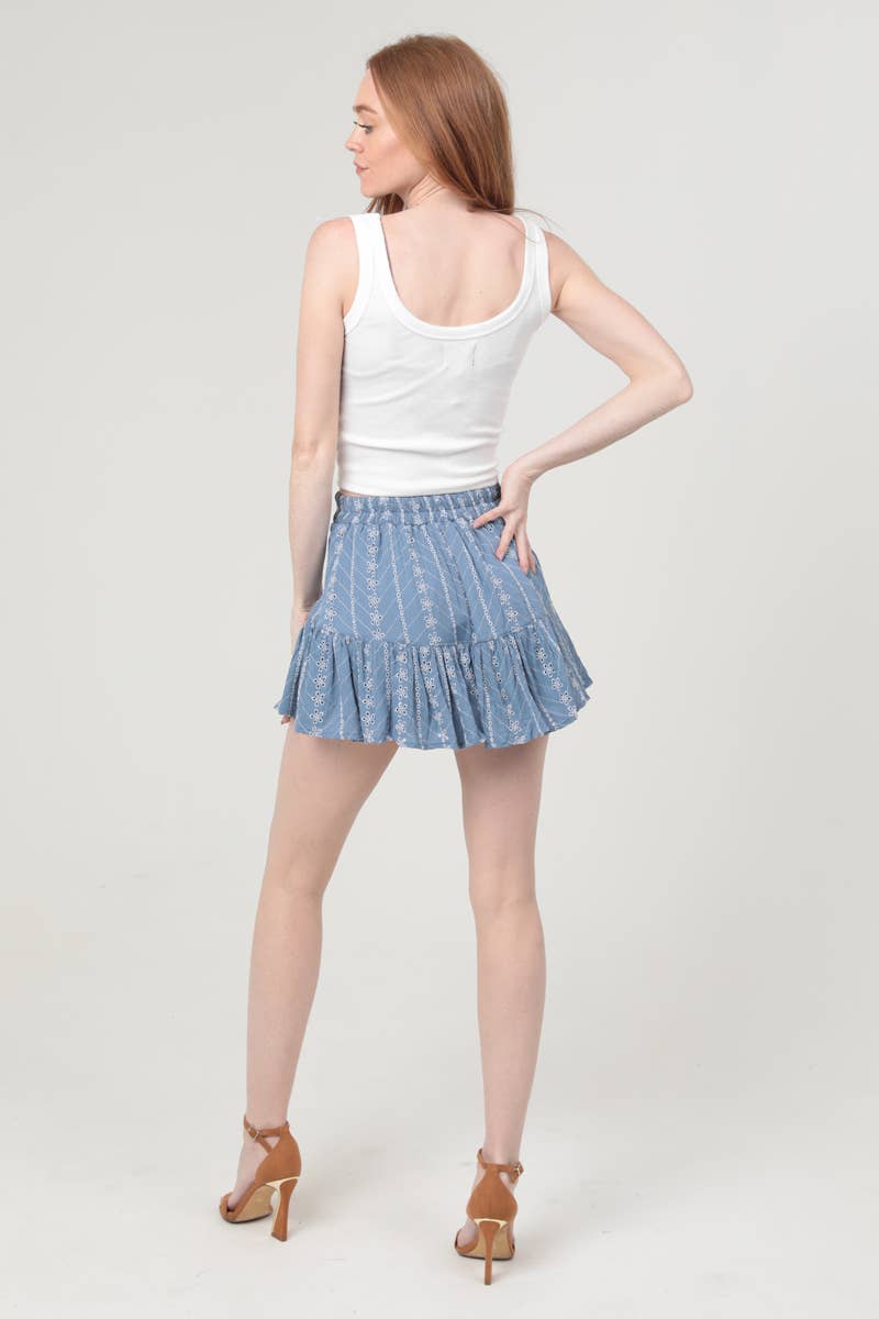 25S57-EM08 EYELET EMBROIDERED SKORT