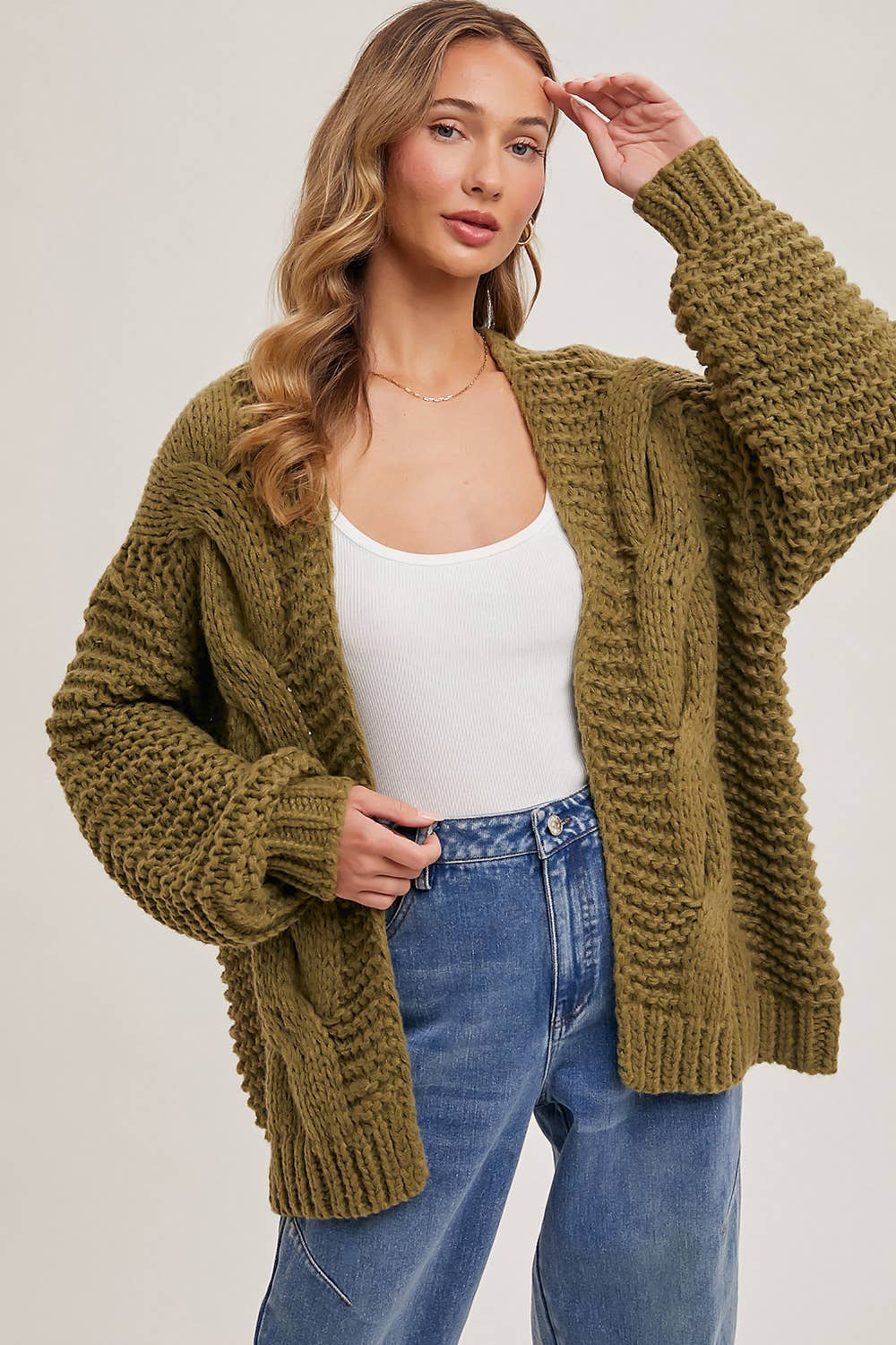 CHUNKY CABLE CARDIGAN: OLIVE / C01713