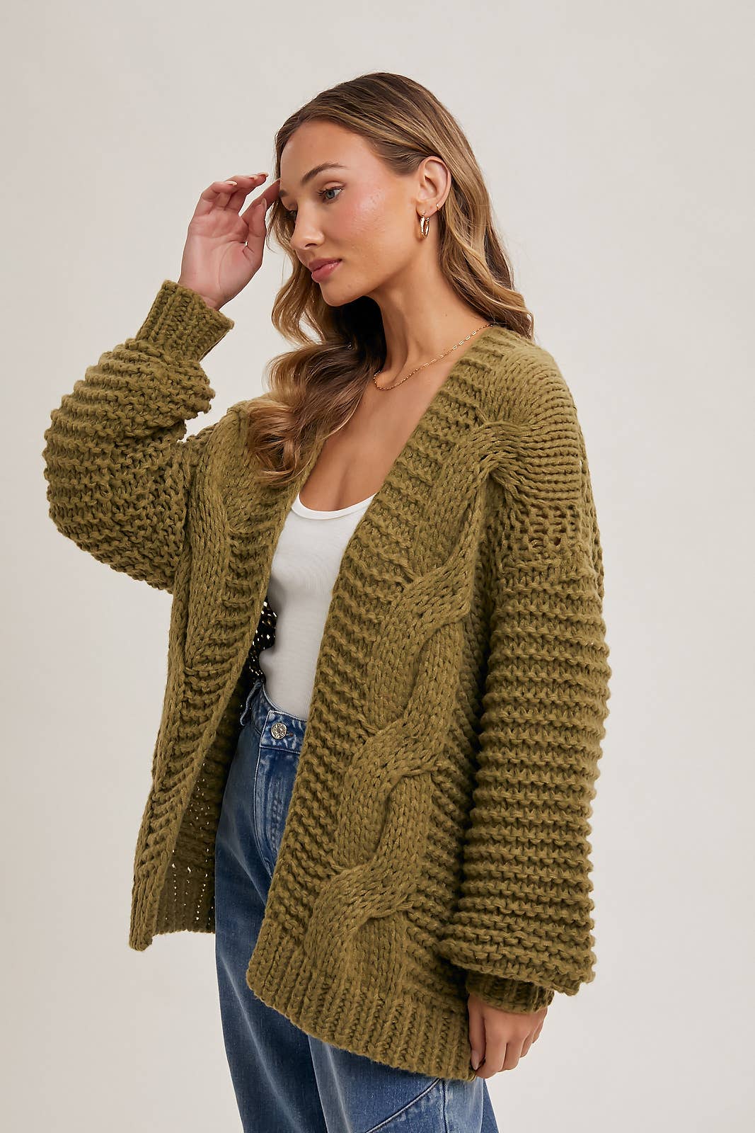 CHUNKY CABLE CARDIGAN: OLIVE / C01713
