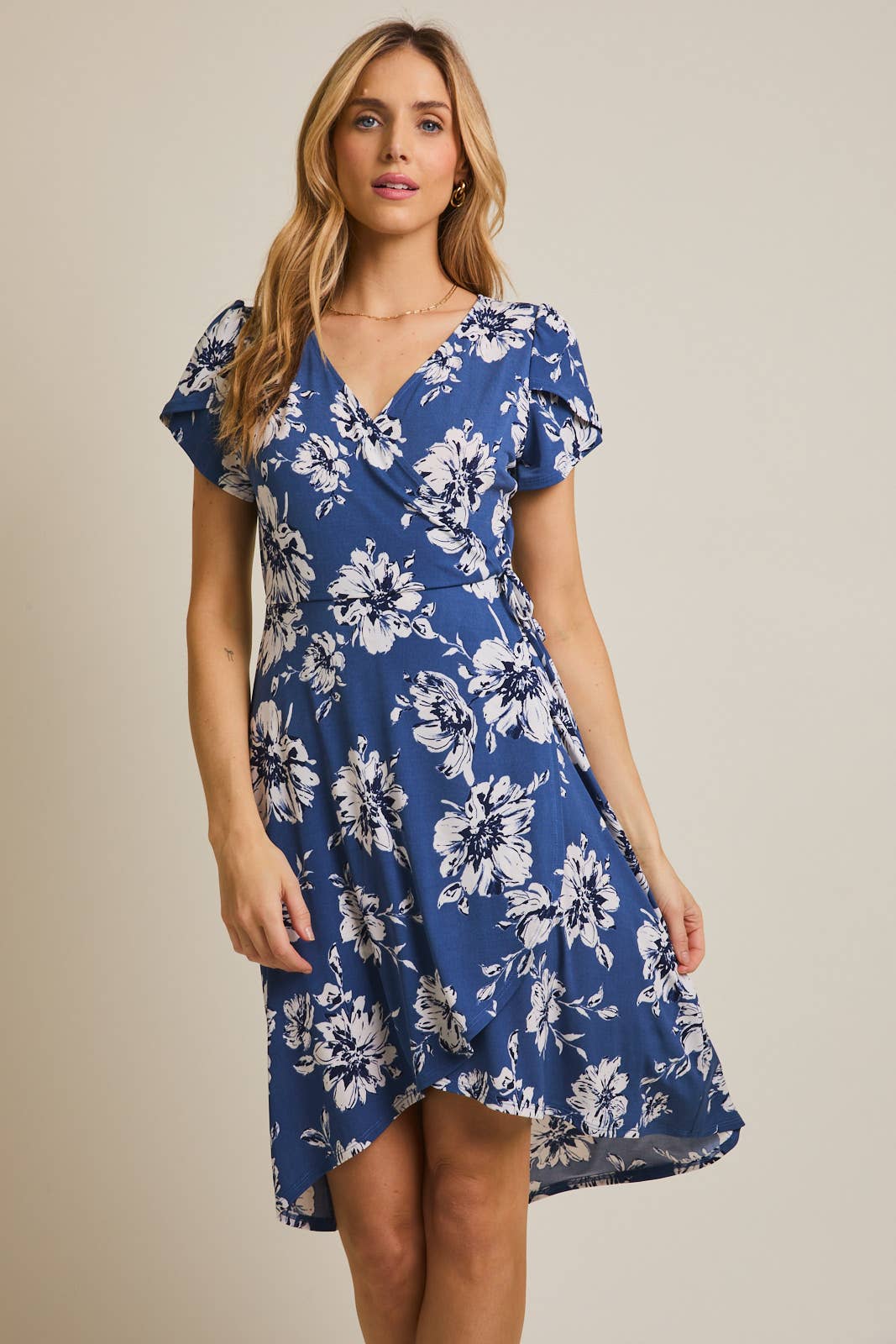 D17992F : BLUE-WHITE FLORAL