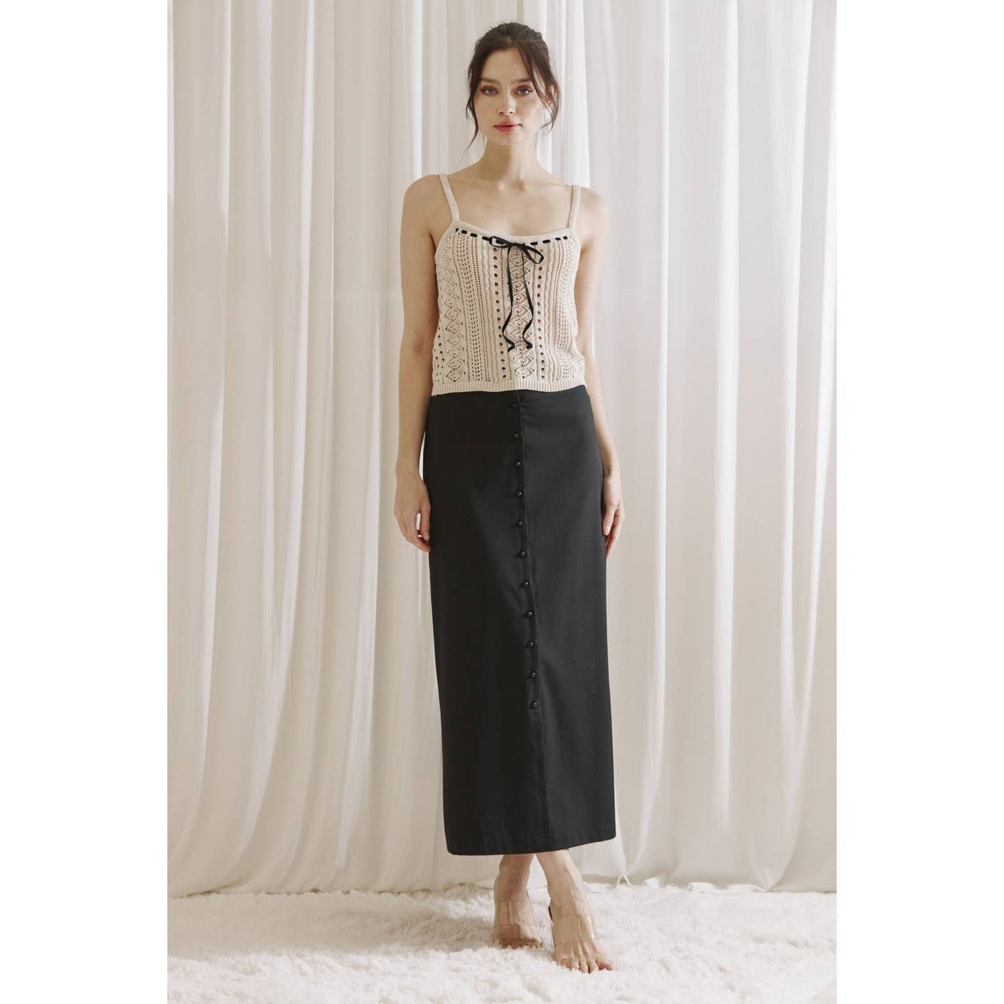 JT5156- MONOCHROMATIC KNIT RIBBON BOW CAMI: WHITE BLACK