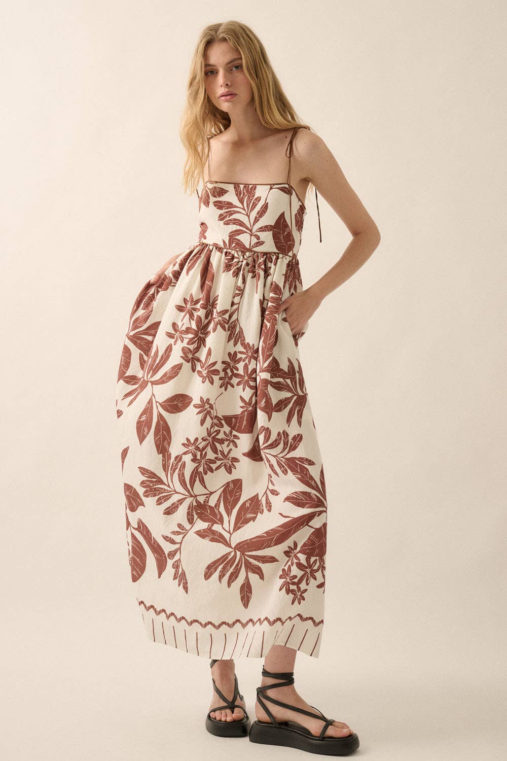 Tropical-Print High-waist Fit-and-Flare Maxi Dress: BLACK / YDC1828C