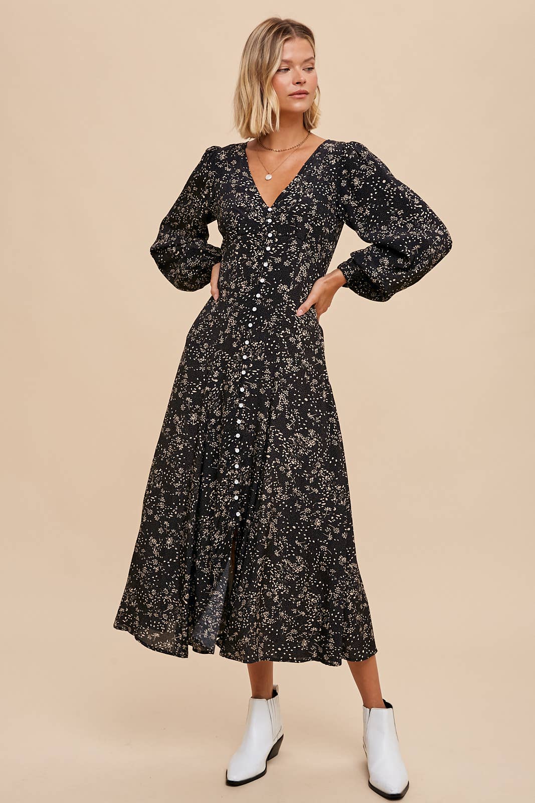 (Copy) VISCOSE FLORAL BUTTON DRESS: BLACK FLORAL / ILD5115-B