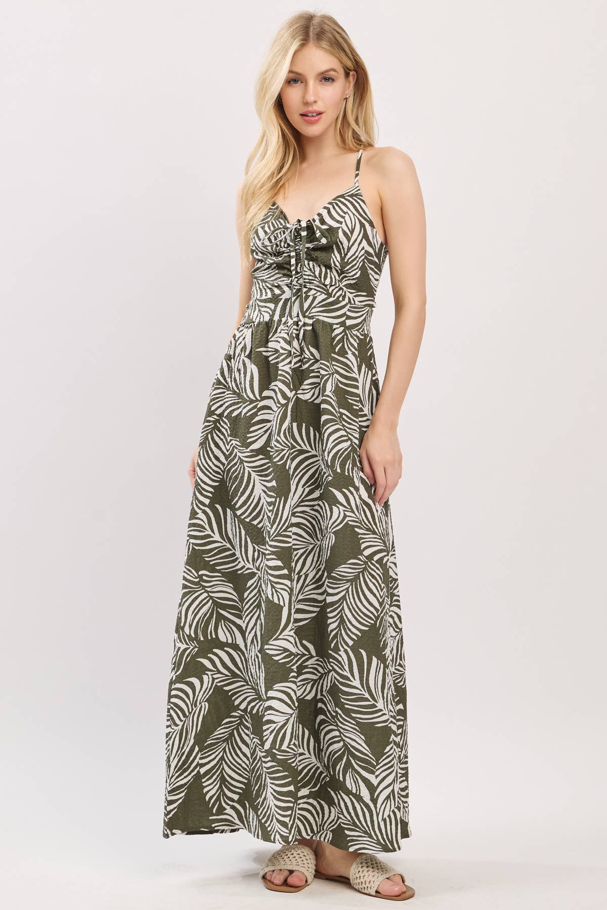 Print Ruched Halter Neck Maxi Dress - VND41044: Navy/ White