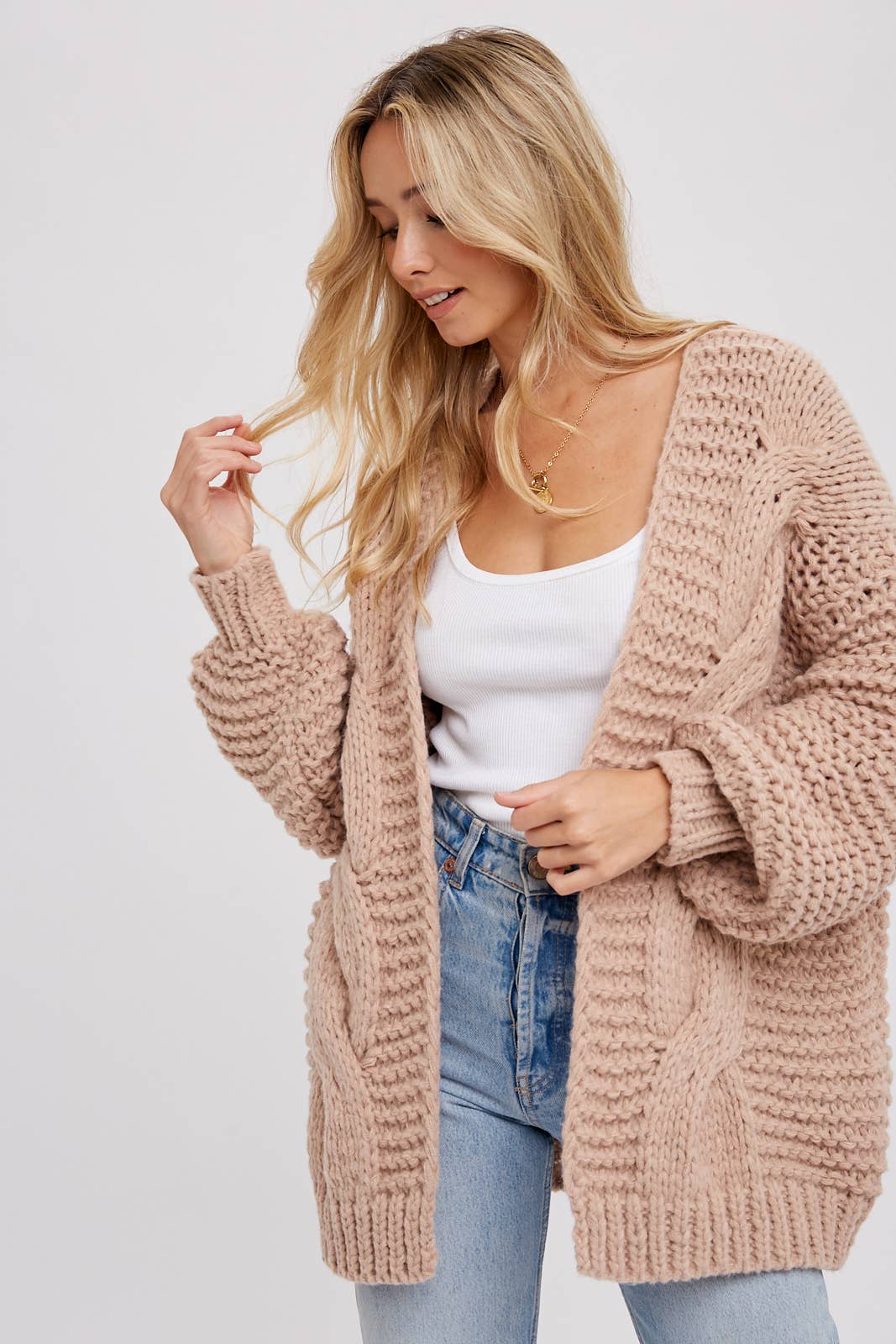 CHUNKY CABLE CARDIGAN: OLIVE / C01713