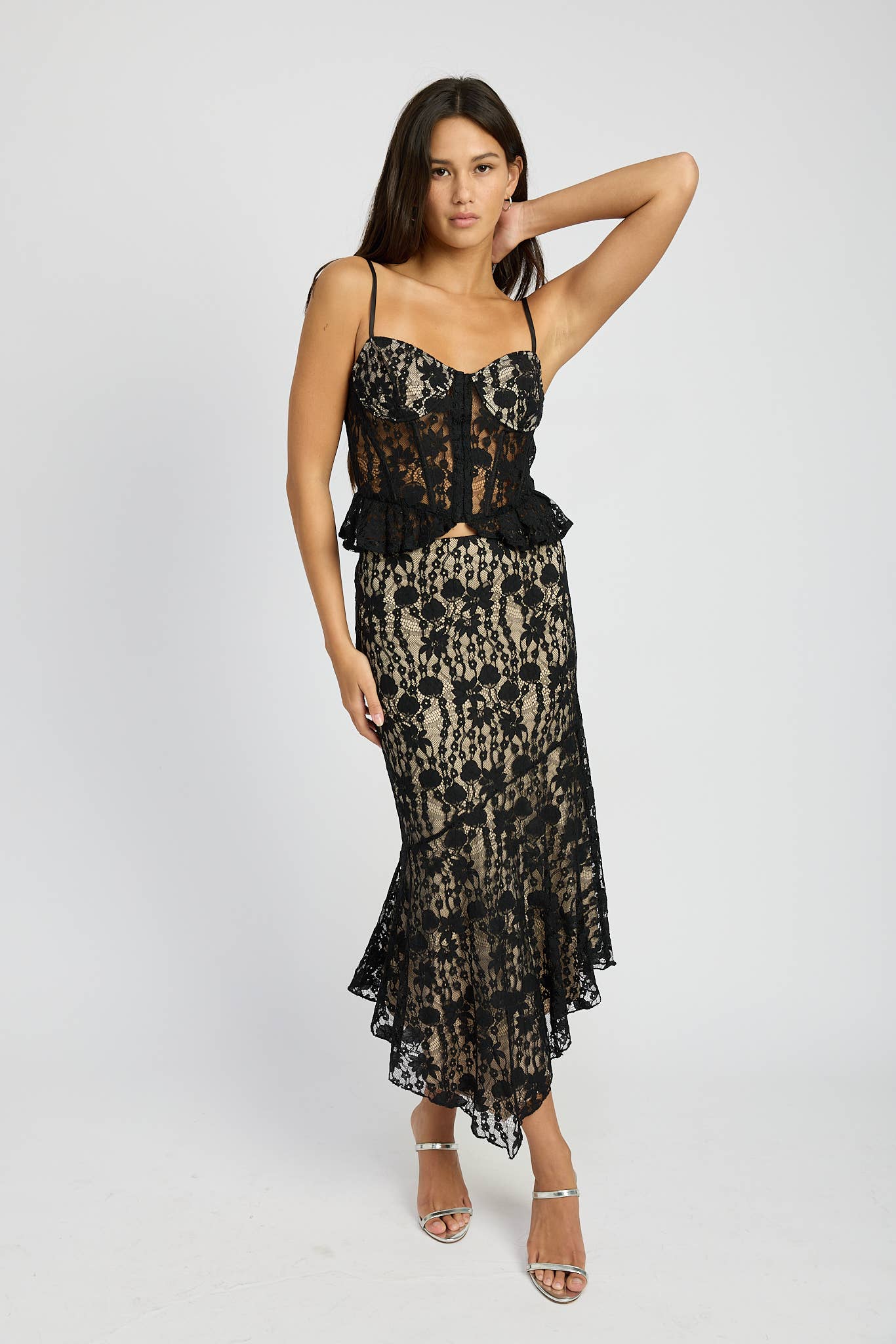 IMJ9768T LACE CORSET TOP WITH RUFFLE: OFF WHITE