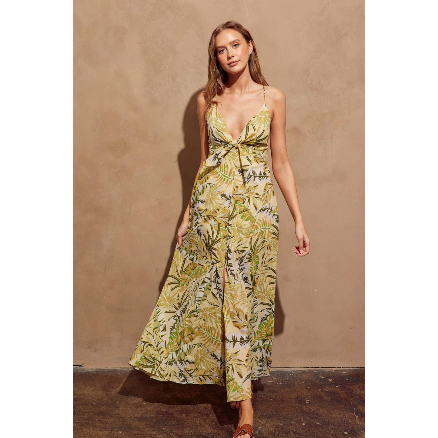 Sundrenched Knot Front Maxi Dress: TROPICAL HONEYSUCKLE / FD11729-P1435