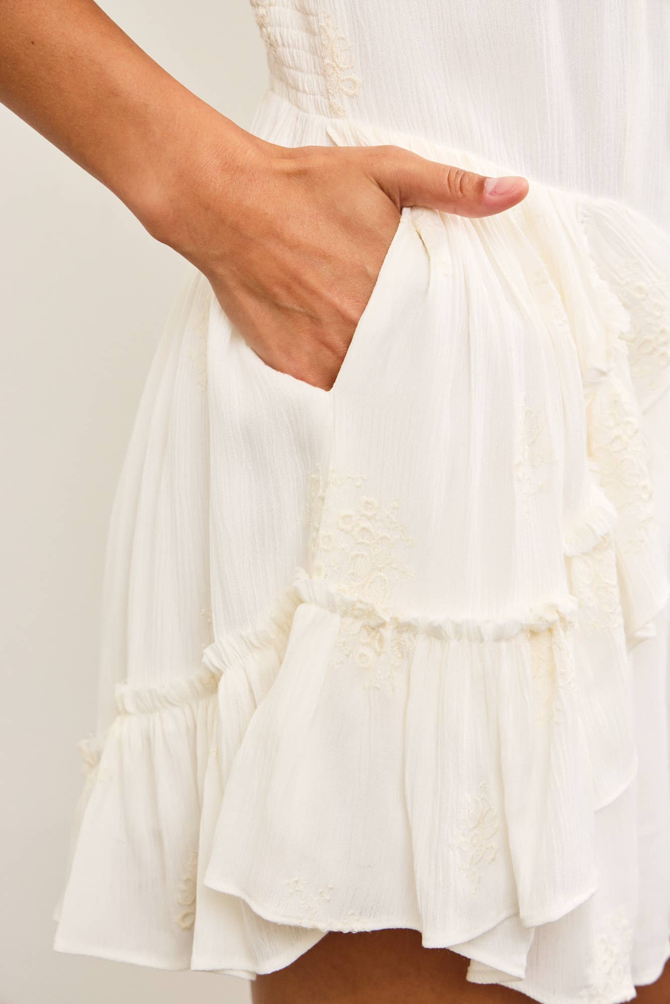 LAYERED RUFFLE V NECK CAMI ROMPER: PERIWINKLE / S24815