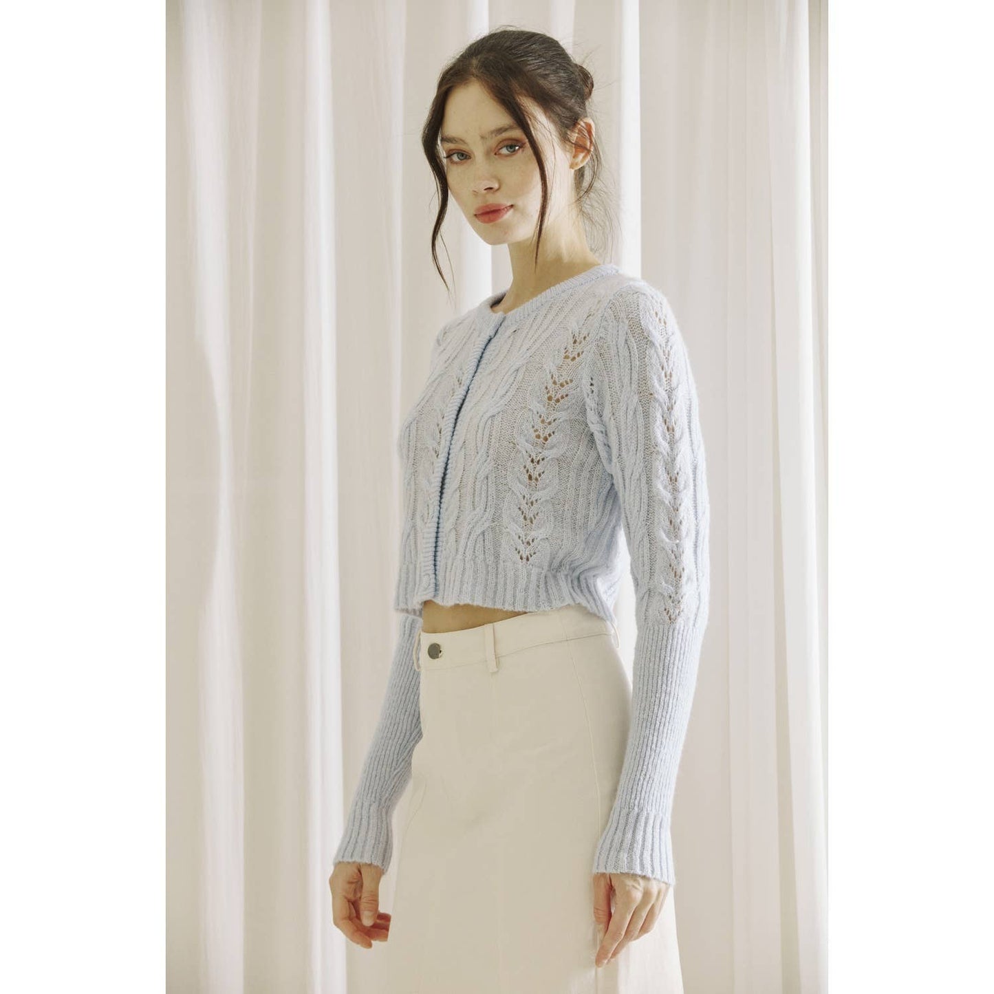 JT5530- MONOCHROMATIC LIGHT CABLE KNIT CARDIGAN: BABY BLUE