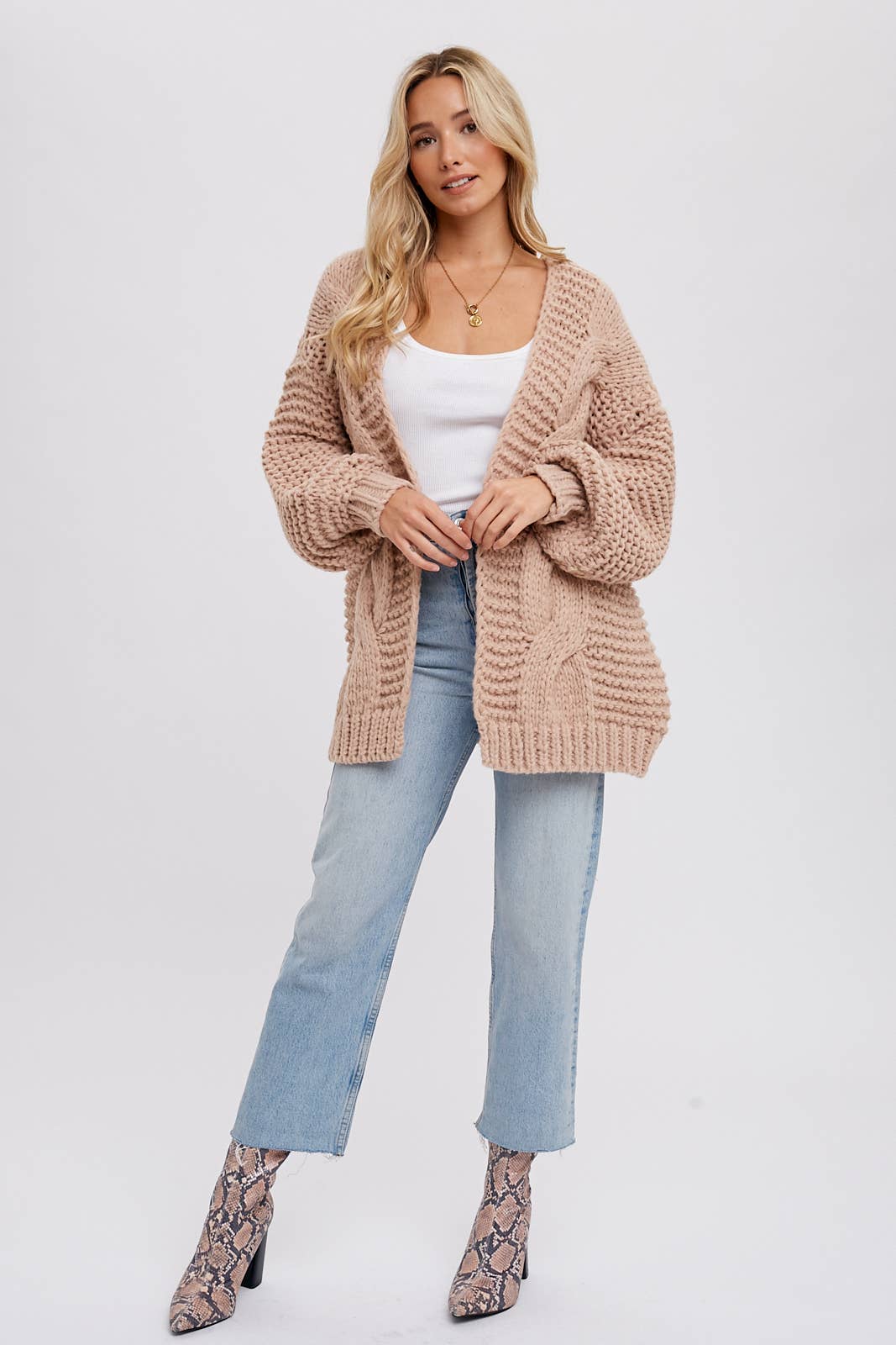 CHUNKY CABLE CARDIGAN: OLIVE / C01713