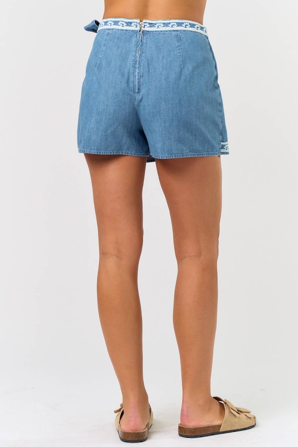 ILP5209 Floral Embroidered Wrap Denim Skort : DENIM